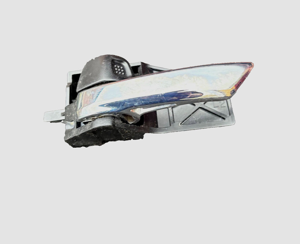 Suzuki Swift Mk3 2009-2017 Left Passenger Nearside Front Inner Door Handle