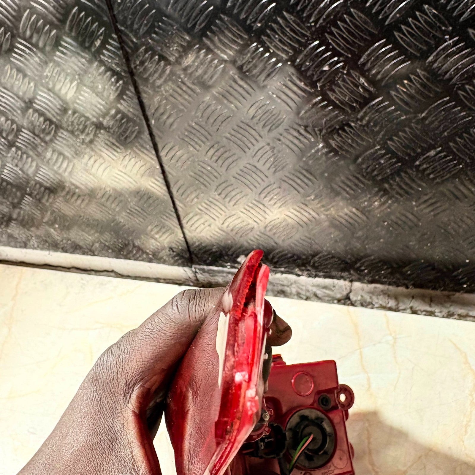KIA Sportage MK4 QL 16-21 Right Offside Outer Tail Light Lamp Unit 92402-F1600