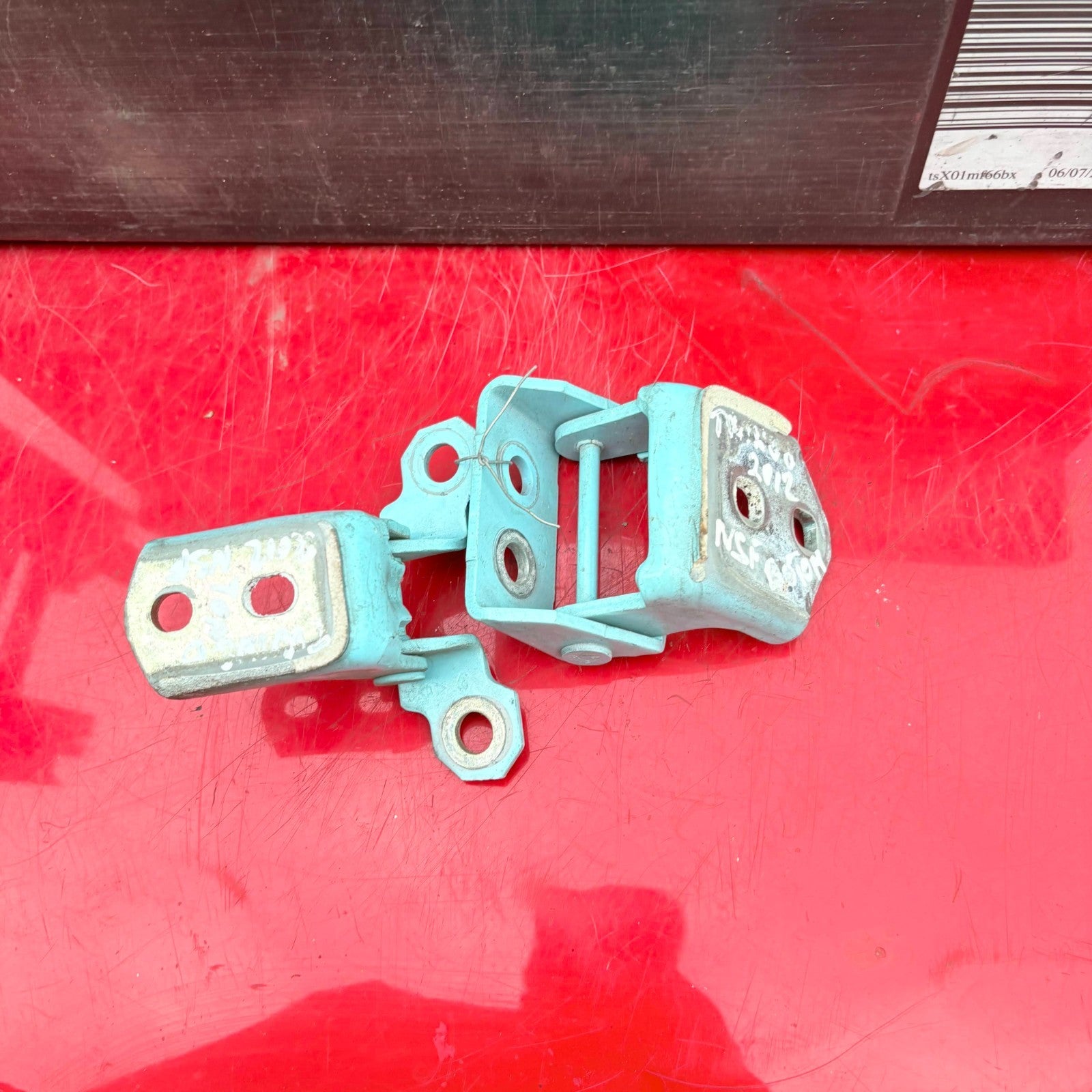Renault Twingo II 2007-2014 LH Front Door Hinge Pair 804012270R 804211797R