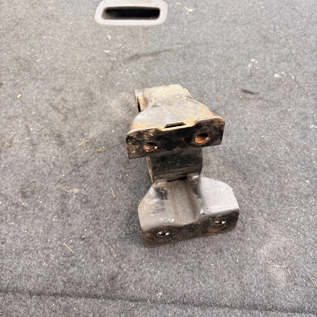 Hyundai i30 MK1 FD 07-12 Rear Lower Engine Mount Bracket Cushion 21931-2H100