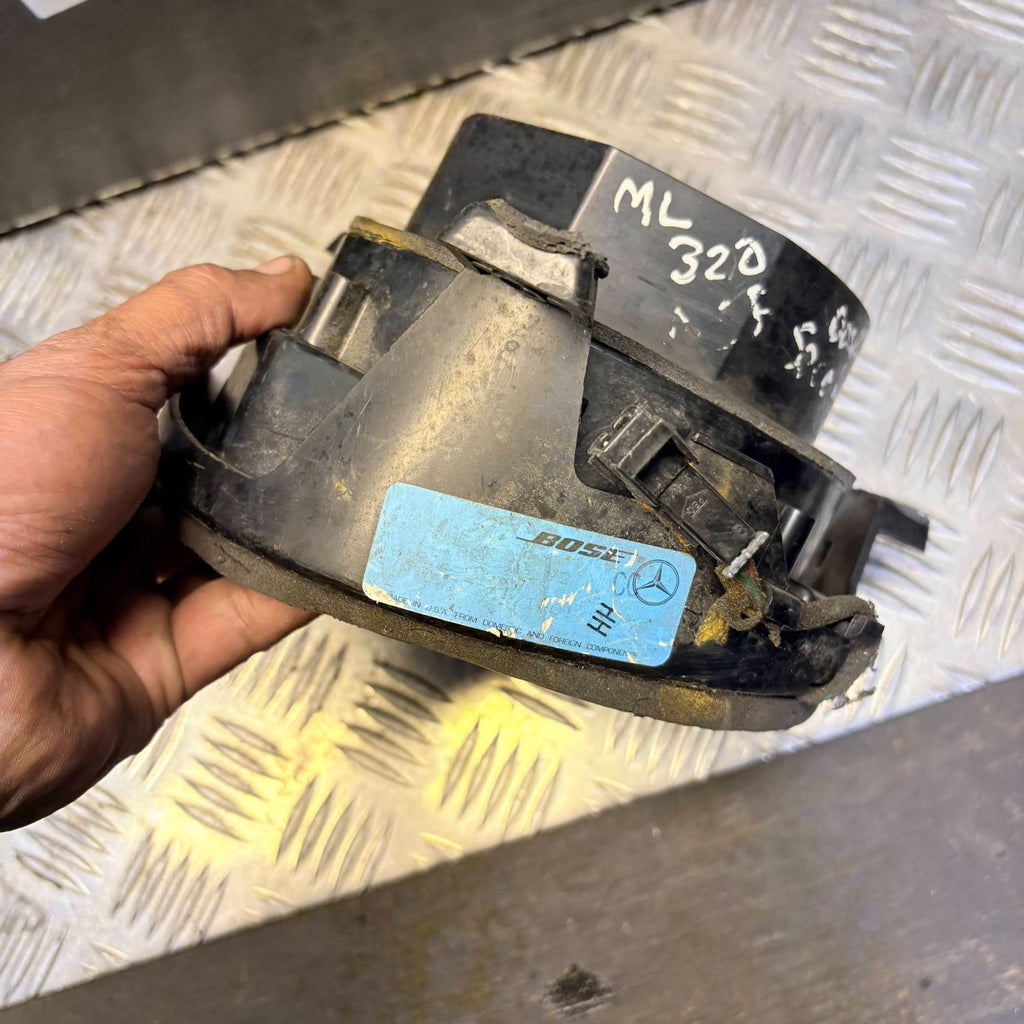 Mercedes ML320 ML430 ML55 W163 Bose Front Left Door Speaker 1638200302 (98-01)