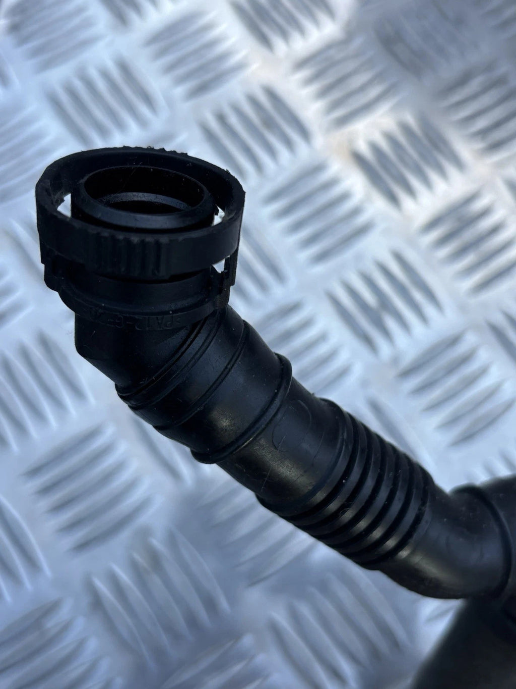 Air Intake Hose Line Pipe for Volkswagen Golf MK4 MK5 03-04 3C012965411