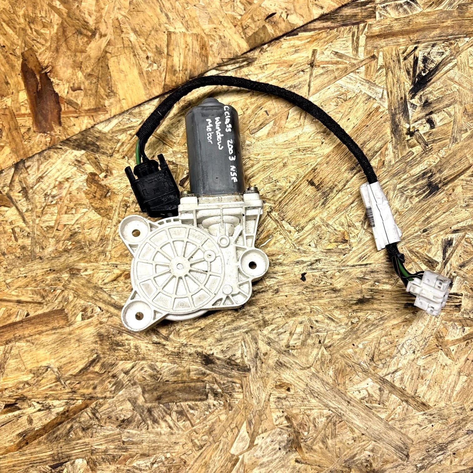 MERCEDES BENZ C E CLASS W203 W211 NSF WINDOW MOTOR A2118202942 2003