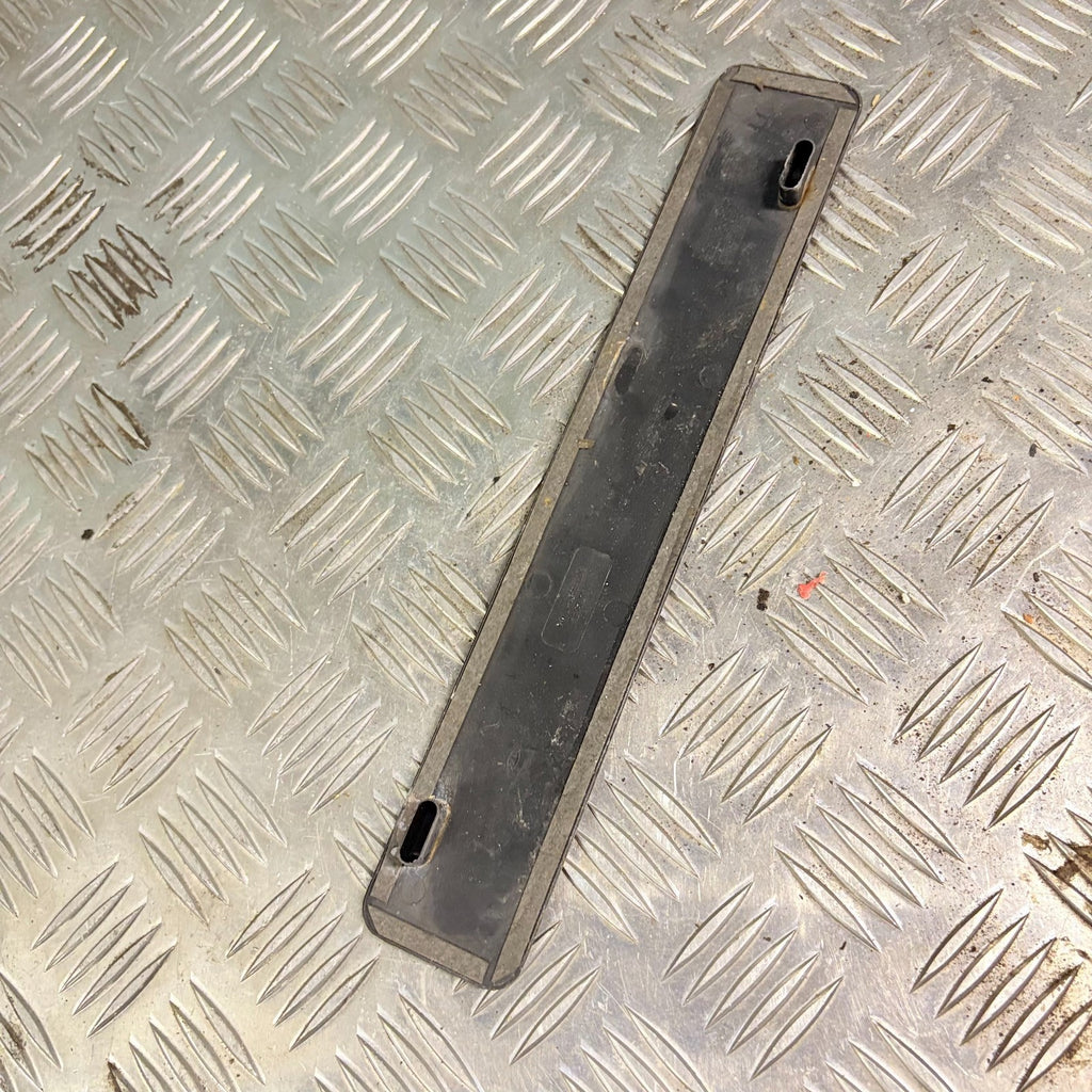 2011-16 MG6 GT MK1 Offside Driver Rear Foot Step Trim Plate 10012153