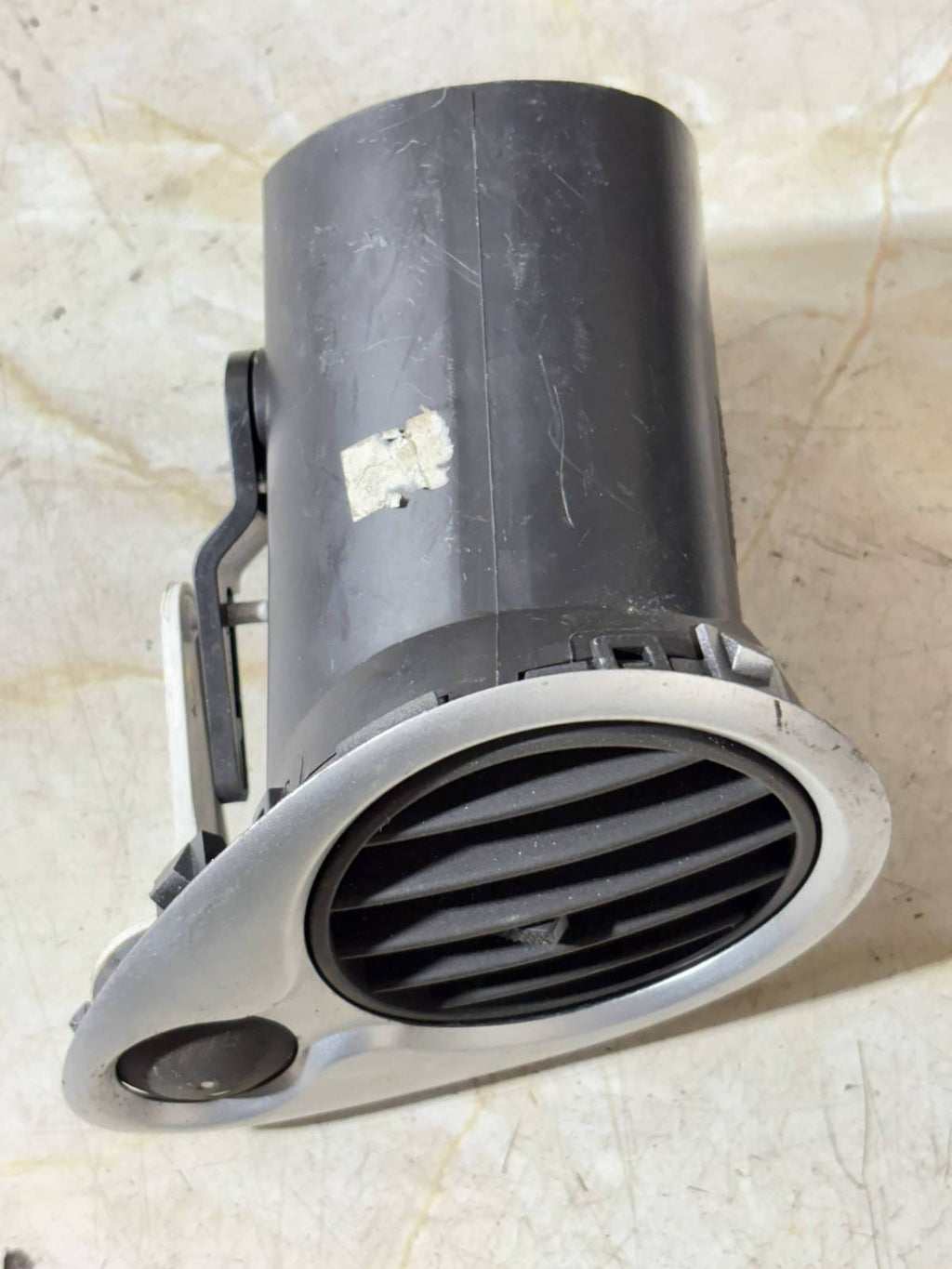 Renault Clio Mk3 2005-2012 OSF Driver Right Dashboard Air Vent 220410AN