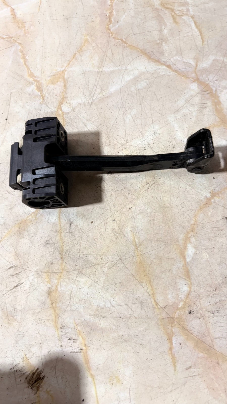 MINI 2011 DRIVER SIDE REAR DOOR CHECK STRAP STOPPER