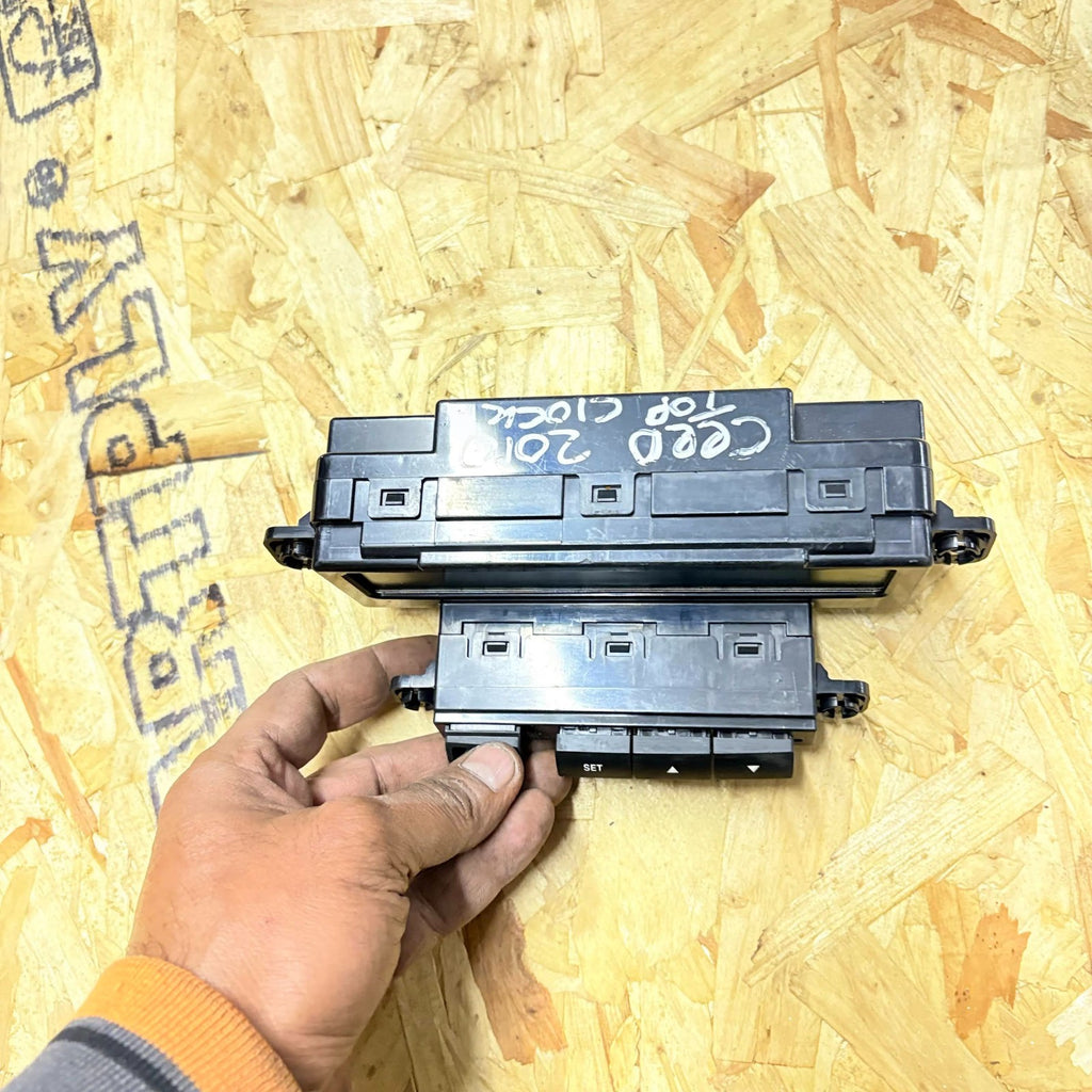 95710-1H700 Kia Ceed MK1 09-12 Multi Function Display Clock Screen Switch OEM