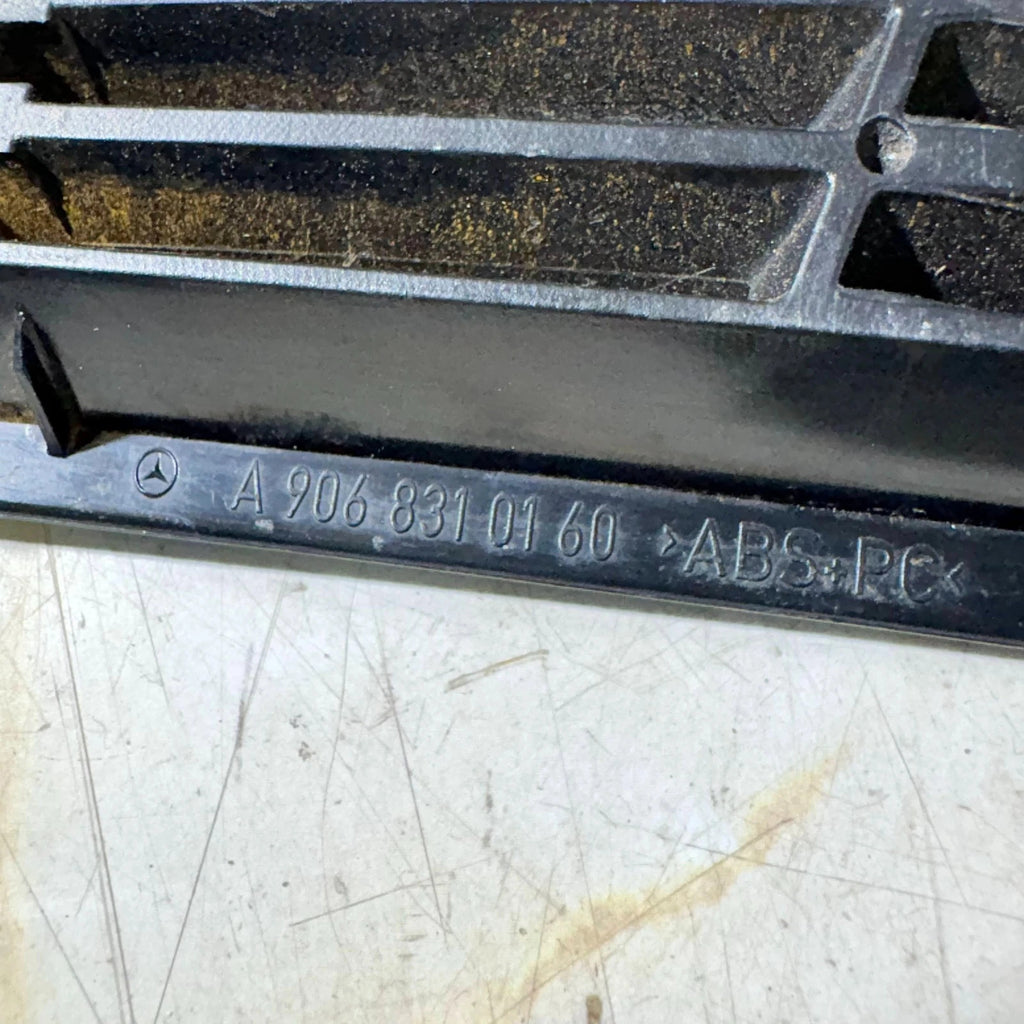 Mercedes Sprinter W906 Grille A9068310160 2006-2010