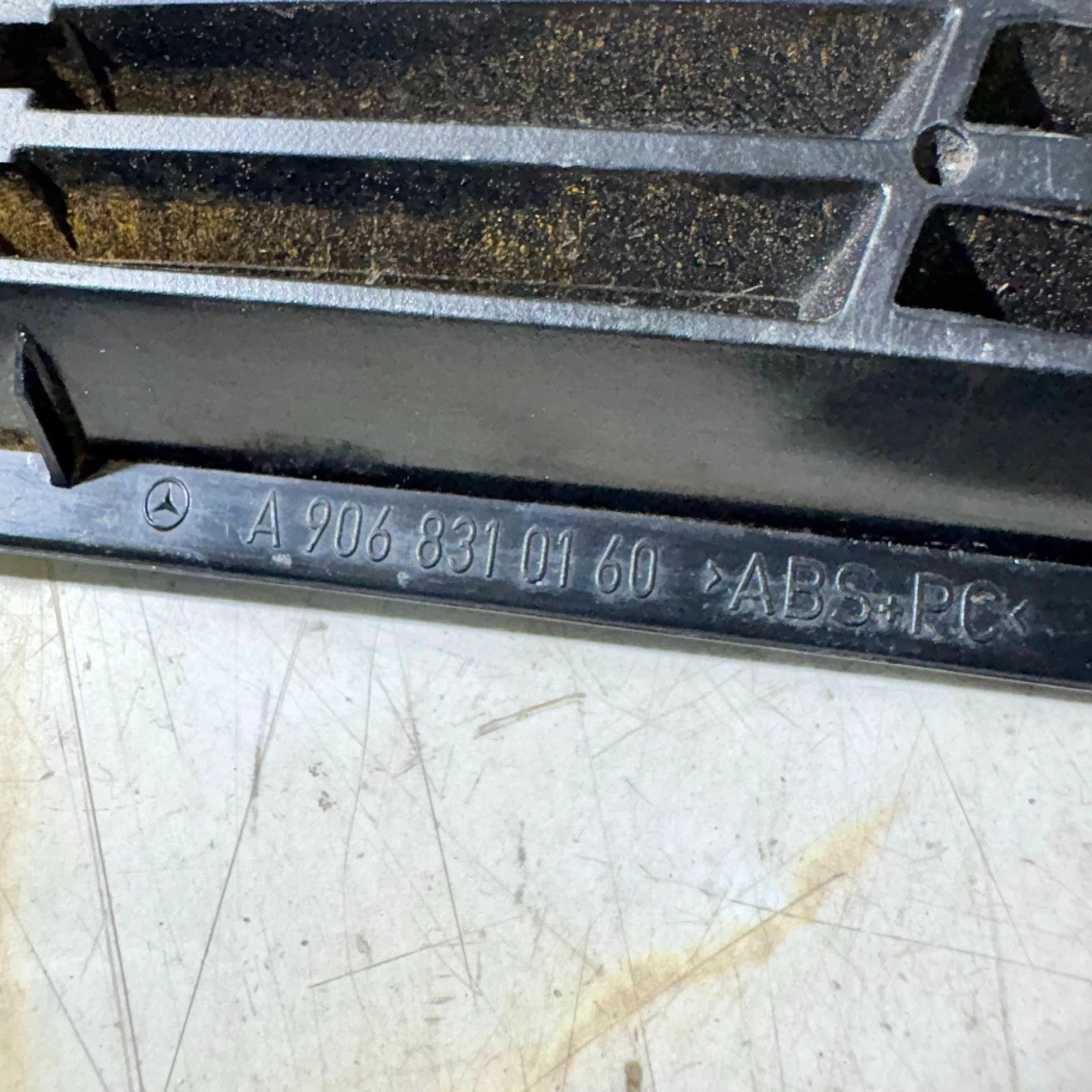 Mercedes Sprinter W906 Grille A9068310160 2006-2010