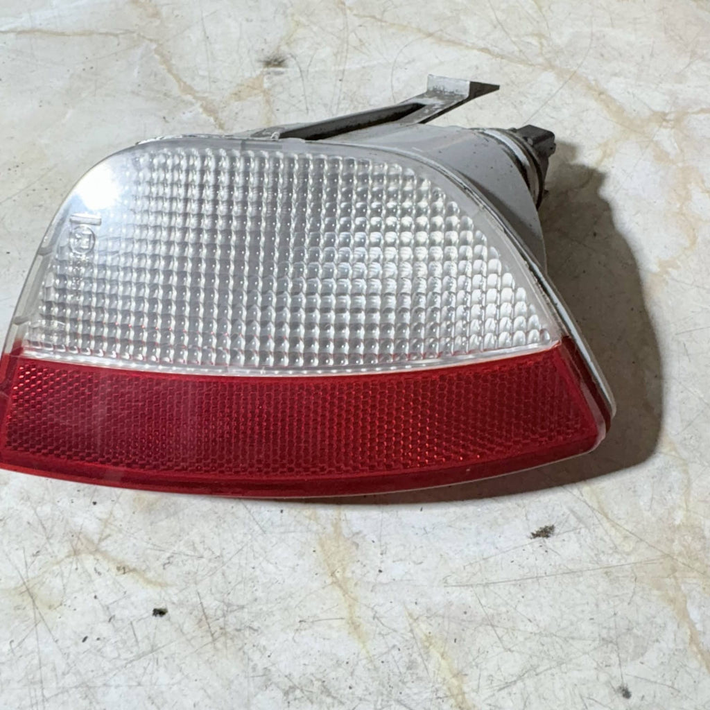 2014 FORD FOCUS REAR FOG LIGHT XS4X-15K273-A XS4X-15501-A C383