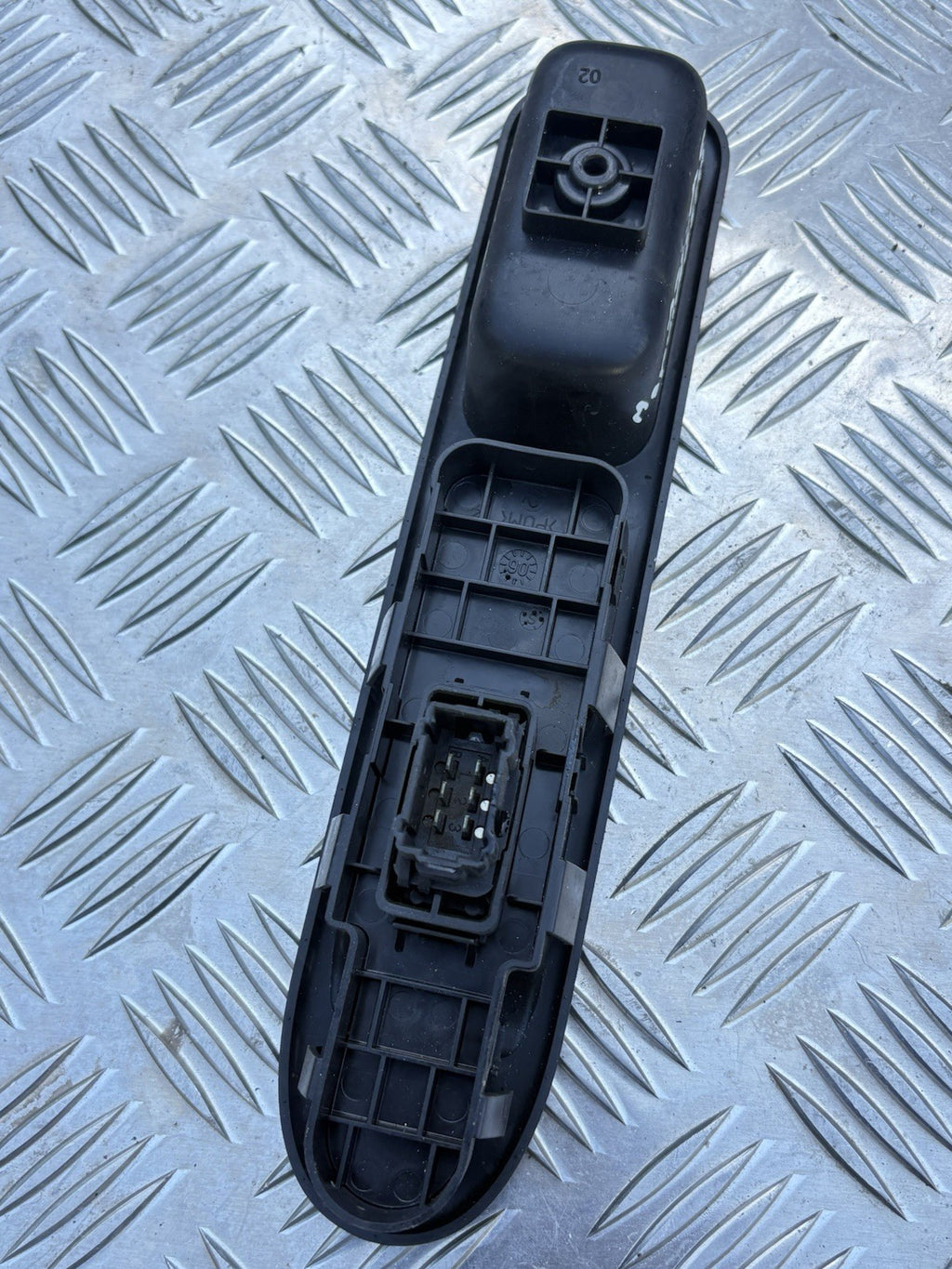 PEUGEOT 207 06-12 FRONT PASSENGER NEARSIDE ELECTRIC WINDOW SWITCH 96548606
