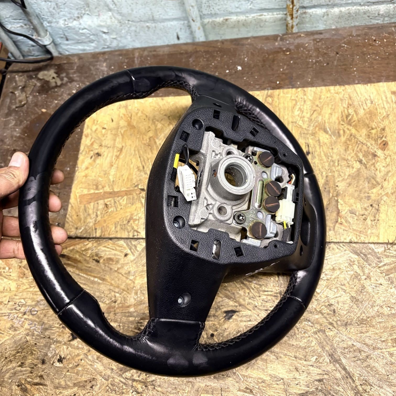 Kia Sportage MK4 QL 2018-2022 Leather Steering Wheel 56110F1K 56100F1KM0SA1