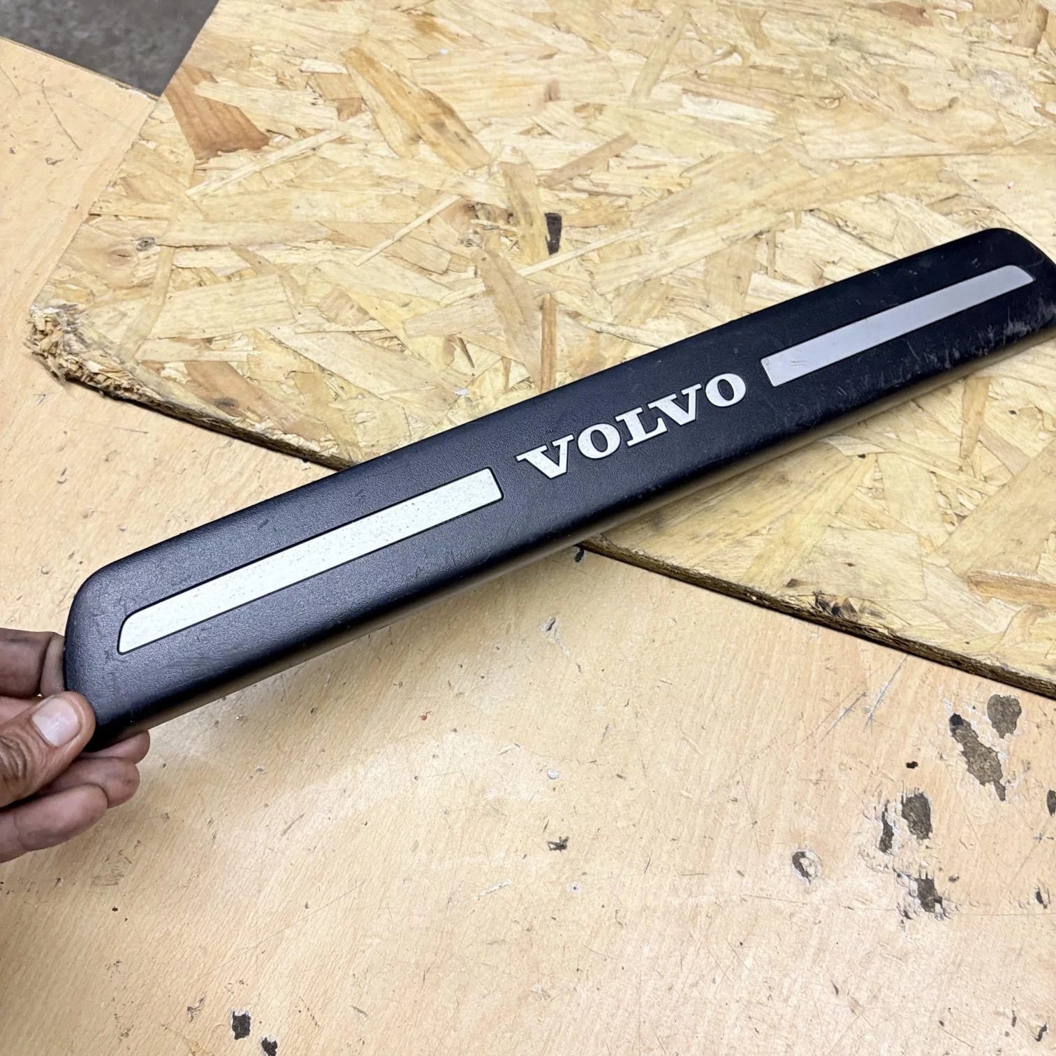 Volvo S40 2004-2012 V50 2004-2012 Front Passenger Sill Scuff Plate 08622671