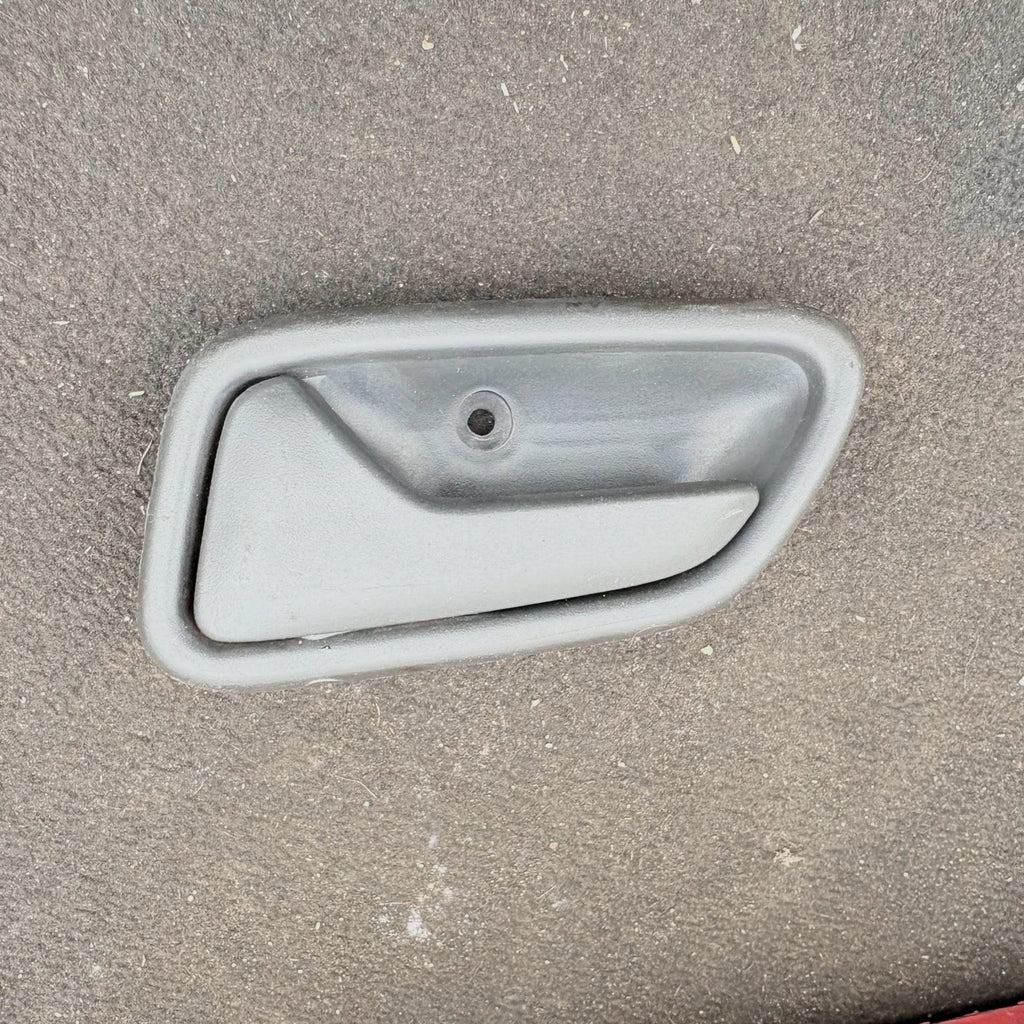 Passenger Side Rear NSR HANDLE INTERIOR SUZUKI IGNIS 2004