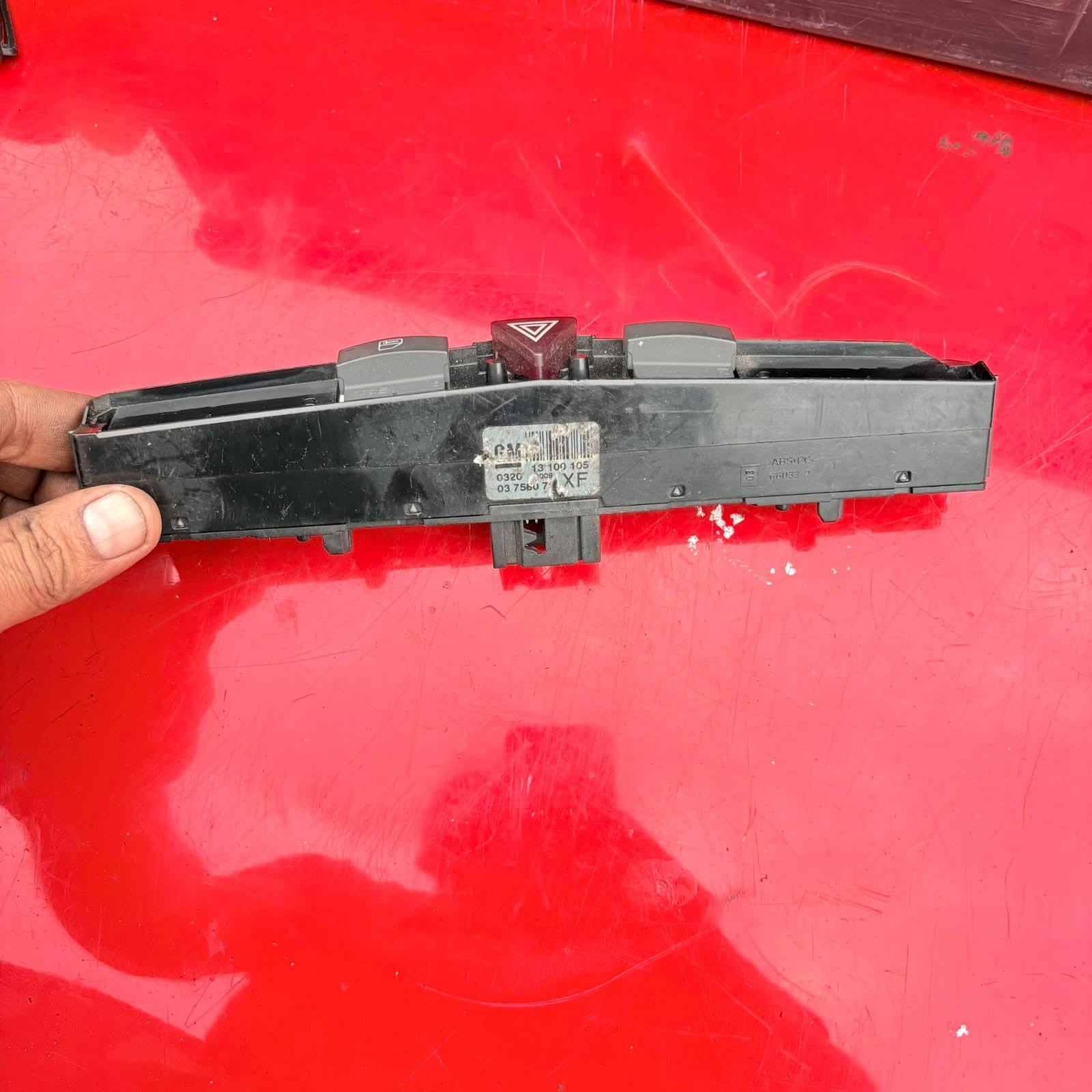 Hazard warning switch Opel Astra H ABS PC 660332