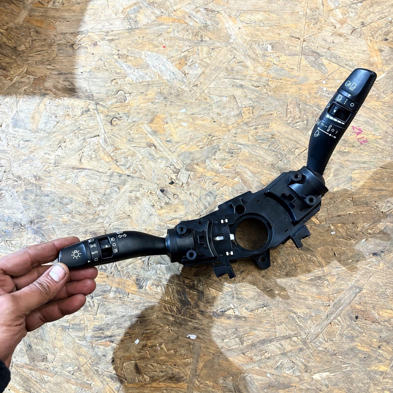 Kia Sportage Mk4 QL 2016-2021 Indicator Wiper Combination Stalk 93404-F1960