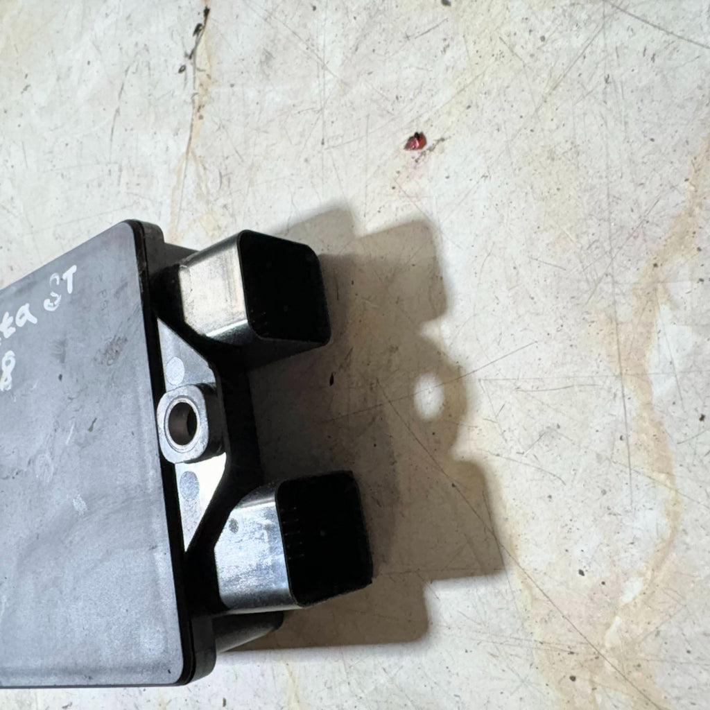 Ford Fiesta A/Bag Control Module 6S6T14B056KC 2008