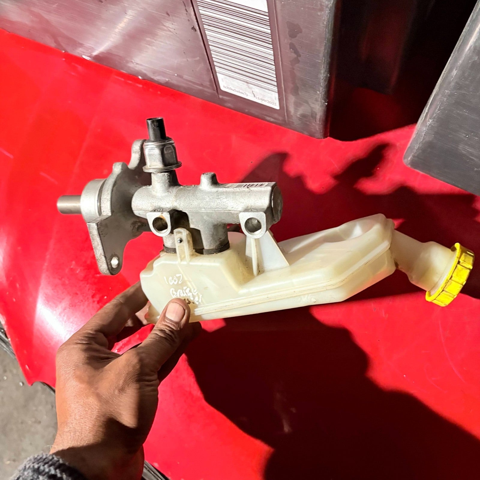 PEUGEOT 1007 BRAKE MASTER CYLINDER 32067093