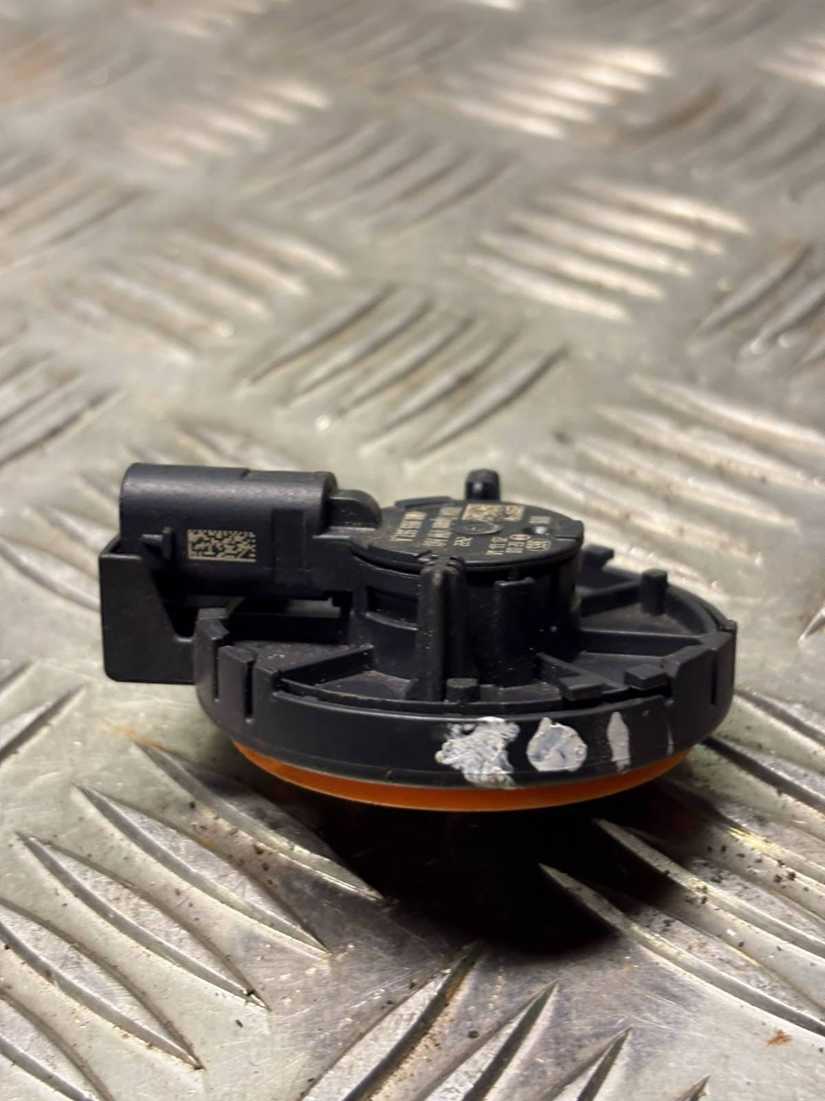 VW Polo 2014-2017 Mk5 RIGHT FRONT DOOR IMPACT CRASH SENSOR 4M0955557A