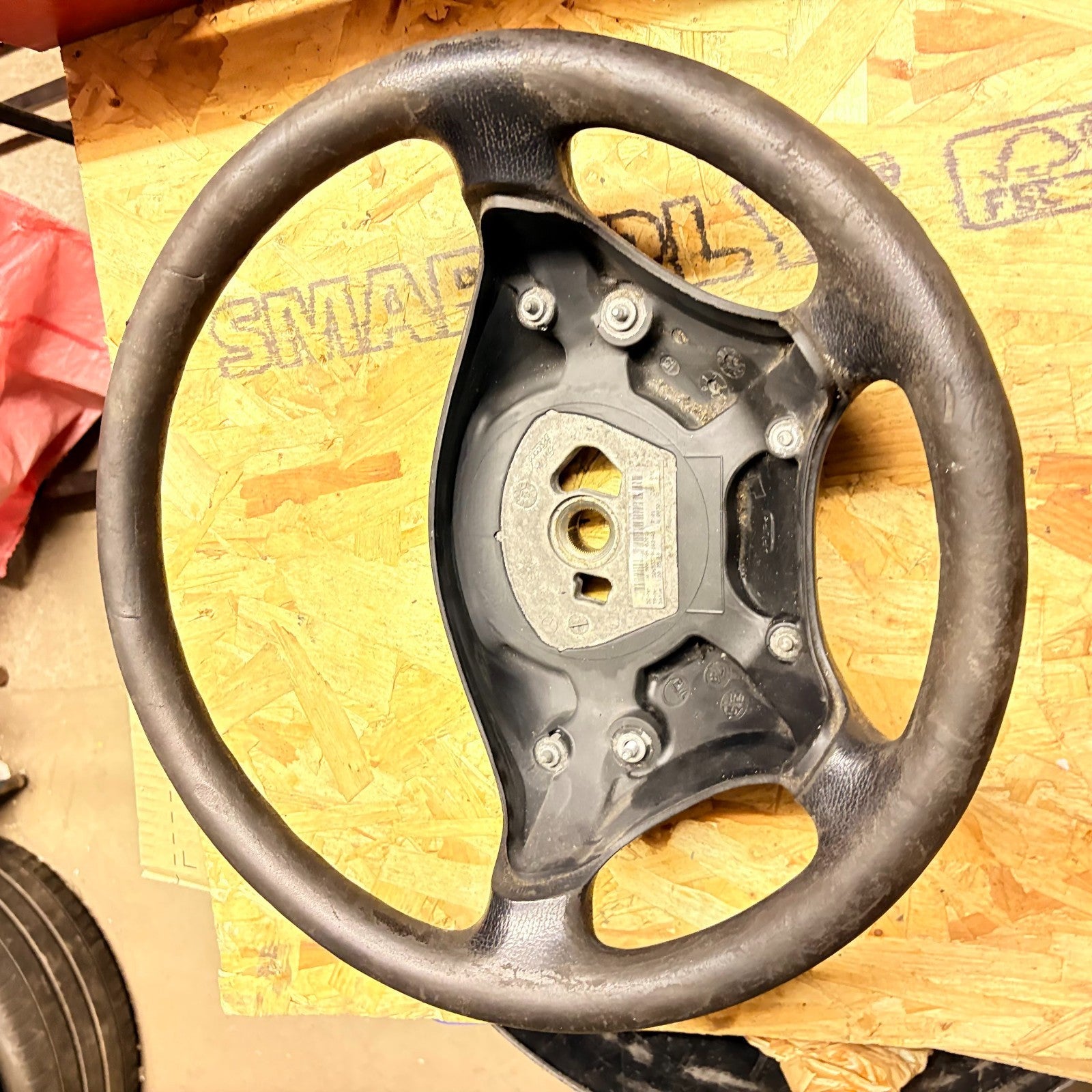 STEERING WHEEL MERCEDES-BENZ SPRINTER A906 STEERING WHEEL A906 464 0201
