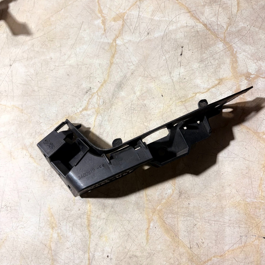 BMW X3 E83 2004-2010 Front Left NS Bumper Wing Bracket 3400919 51113400919