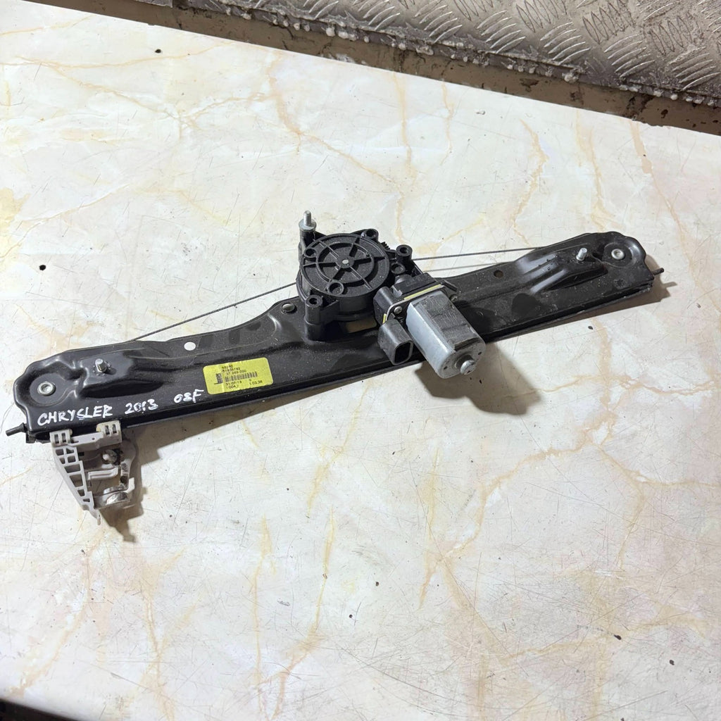 CHRYSLER 2013 5 DOOR WINDOW REGULATOR & MOTOR FRONT RIGHT SIDE