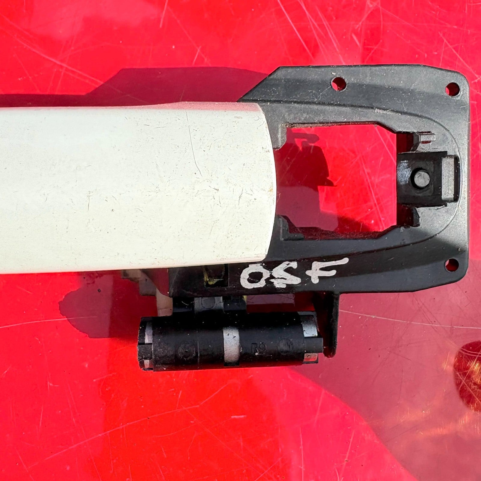 SUZUKI SWIFT DOOR HANDLE WHITE OSF DRIVER FRONT RIGHT SIDE 04-10