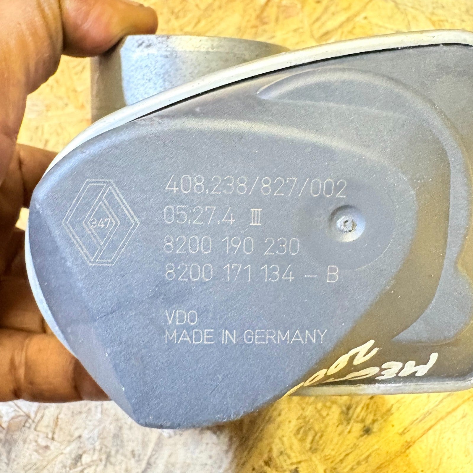 Renault Megane (2003-2006) Estate Throttle body 8200 190 230