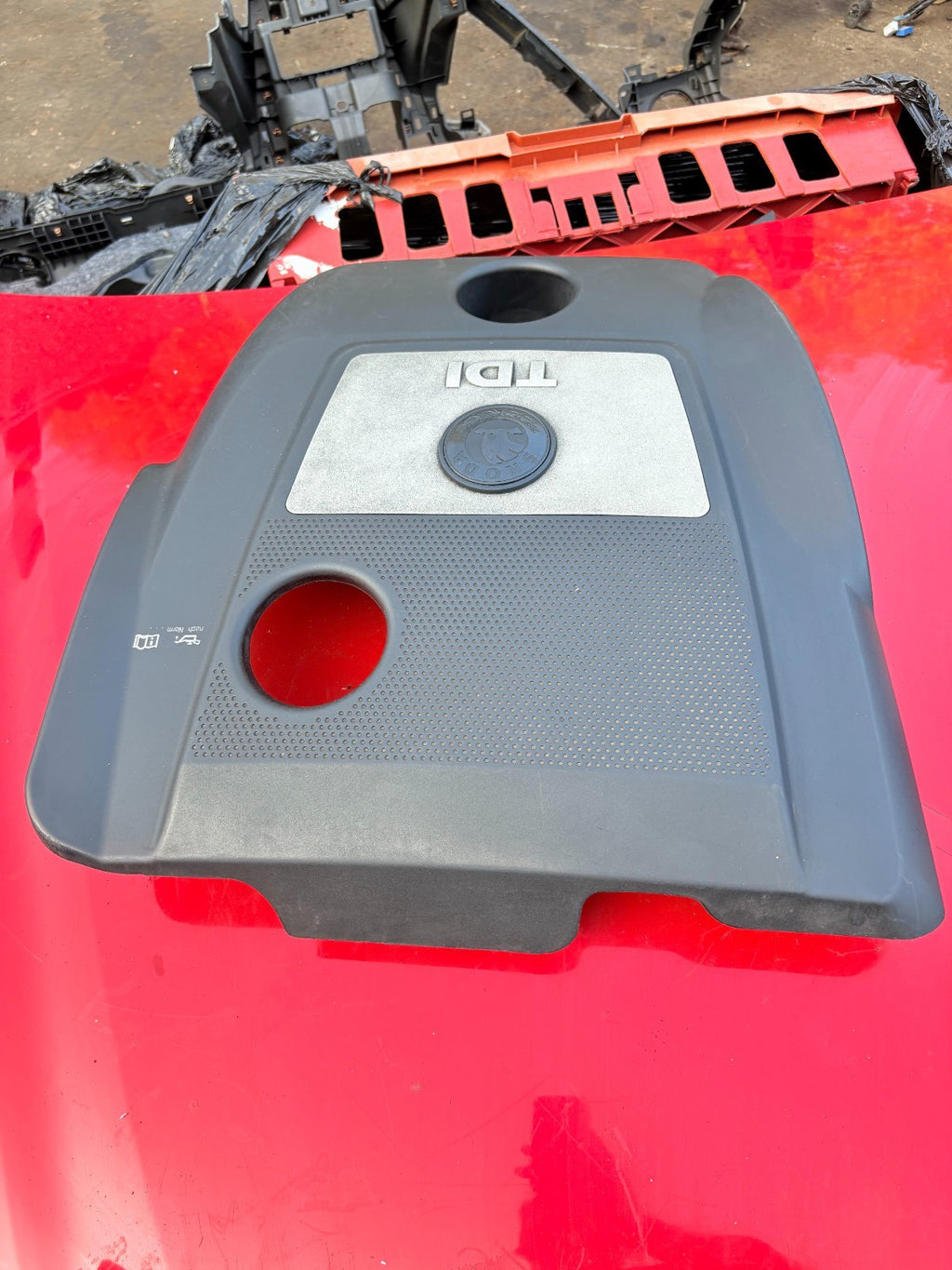 SKODA FABIA ENGINE COVER 038103925GB 1998-2006