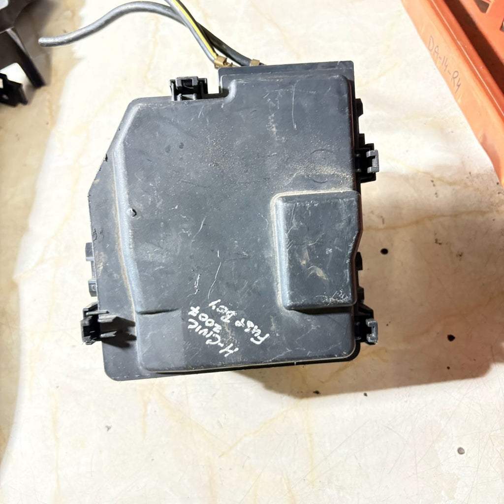 Honda Civic Type R FN2 2007-2008 Under Bonnet Fuse Box Relay Box 38250-SMG-E02