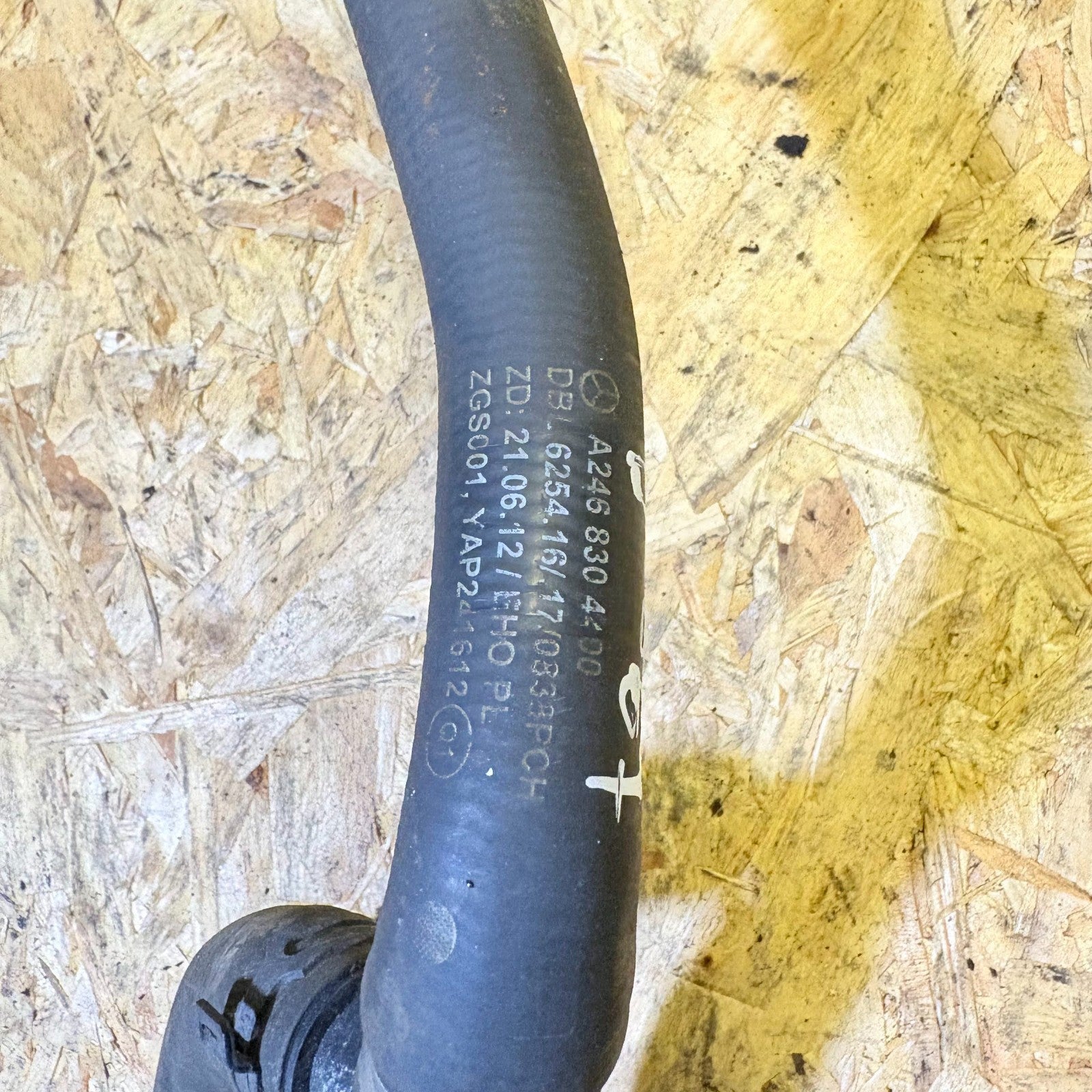 MERCEDES A-CLASS W176 2012-2018 ENGINE HEATER COOLANT HOSE PIPE A2468304400