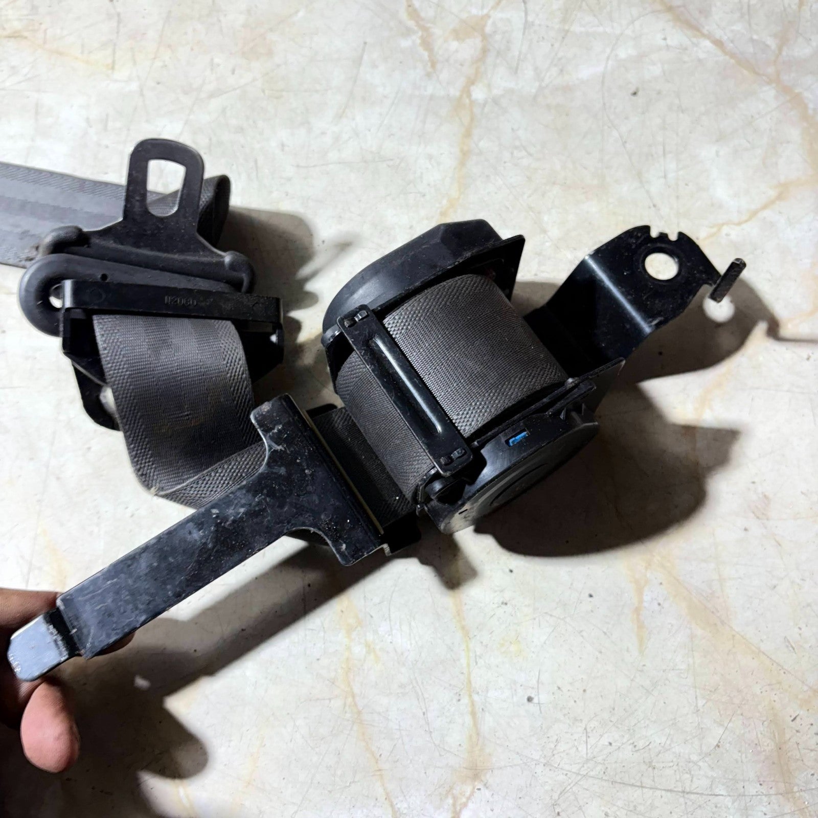 Seat belt for Mitsubishi 0420007
