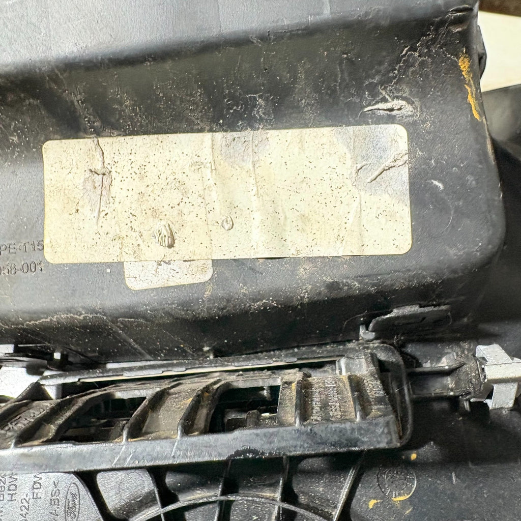 FORD FIESTA 08-16 CENTRE CONSOLE GEAR SURROUND HEATER CONTROLS PANEL 08956-000