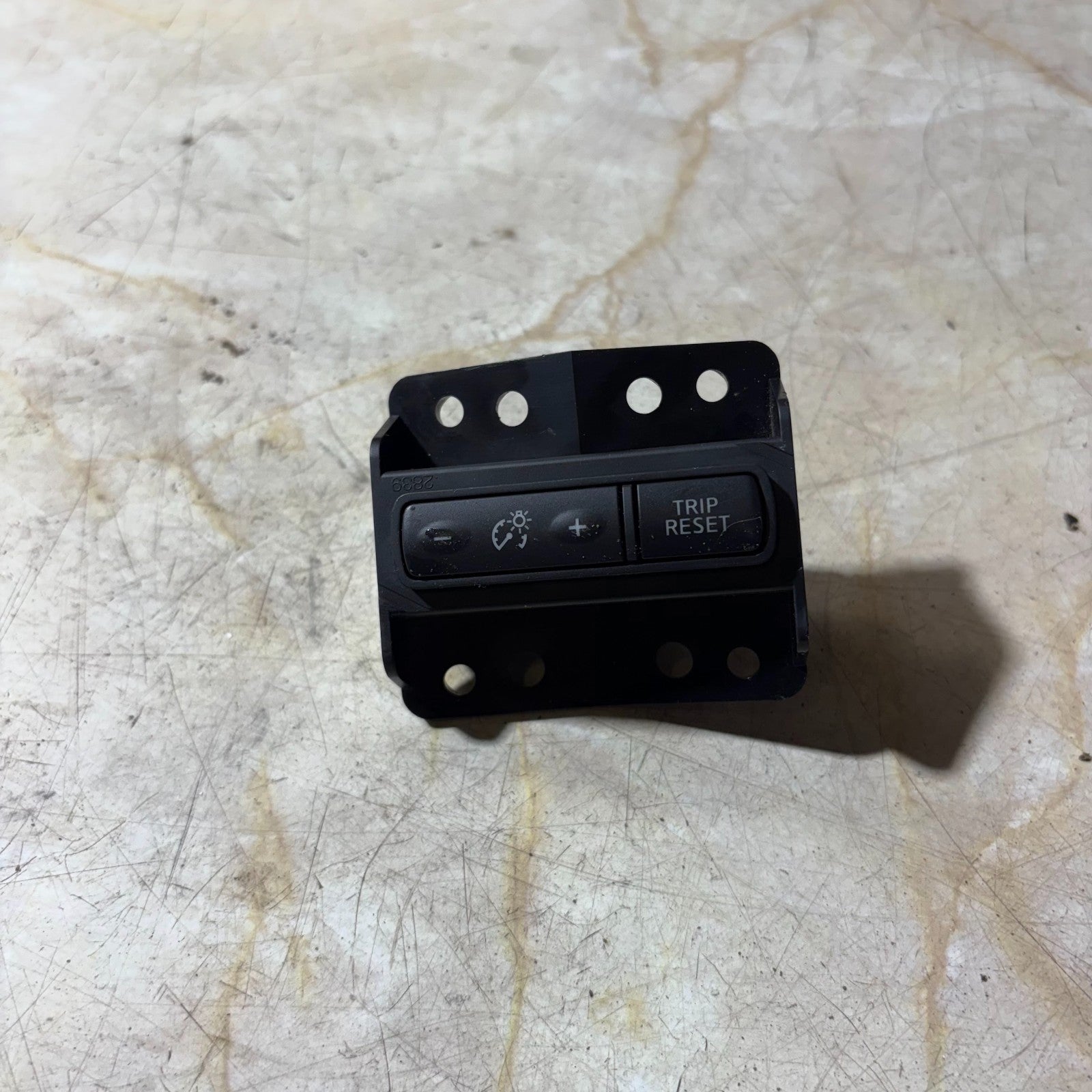 Nissan Pulsar C13 5DR 2014-2018 Trip Reset Dash Light Dimmer Switch 248243ZL0A