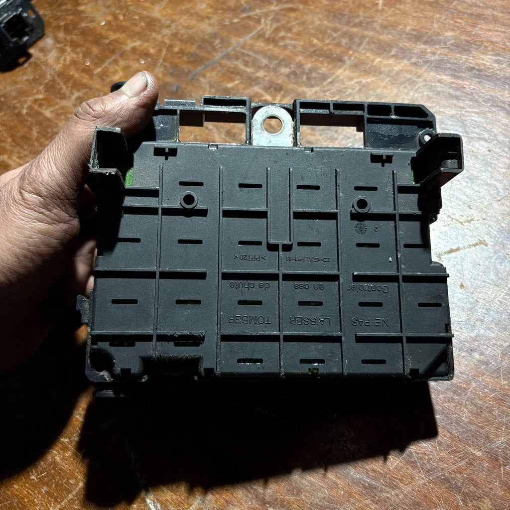 Peugeot 206 307 Citroen C3 C5 2001-2009 Engine Fuse Box Module BSM B2 9650664180