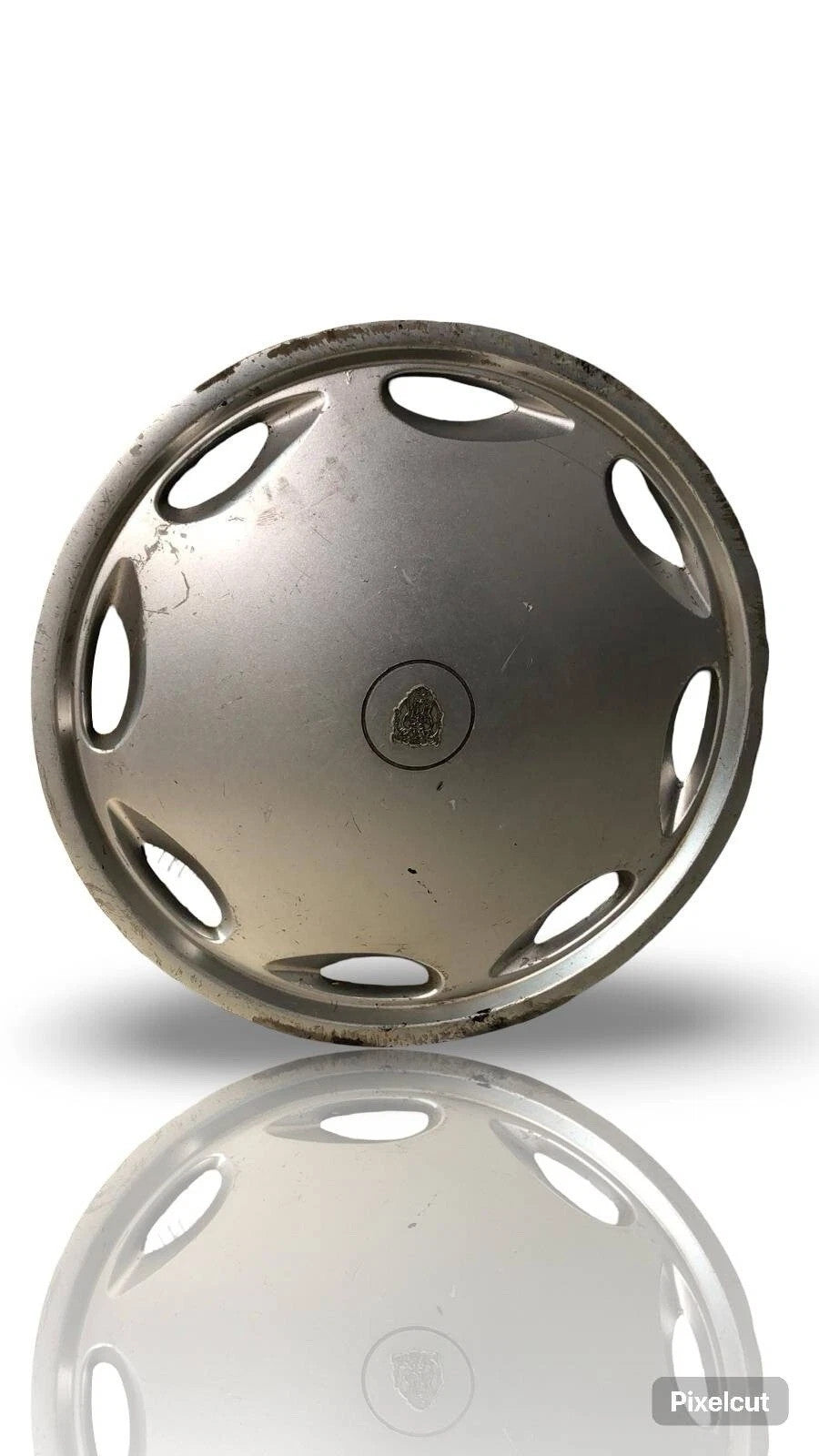 Jaguar xj6/12 XJ40 16 inch plastic hubcap CBC8873