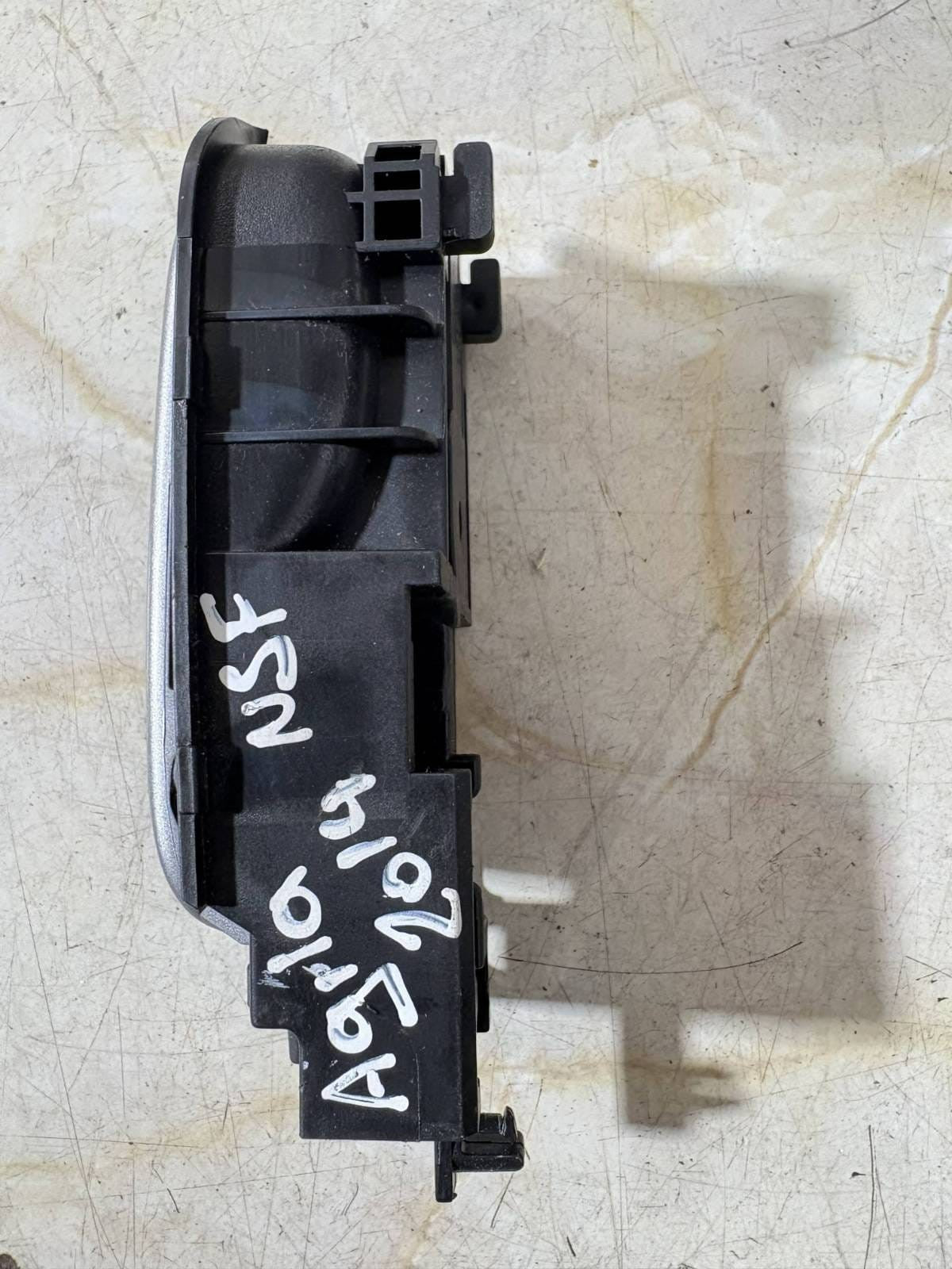 Vauxhall Opel Agila B H08 2008-2014 Front Left Interior Door Handle 93195908