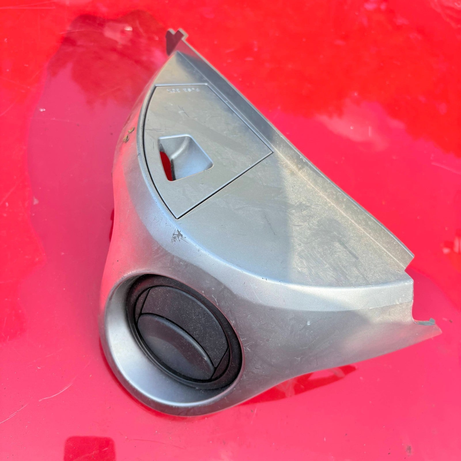 Mazda 2 MK2 2007-14 Passenger Front Left Side Dashboard Air Vent Trim D65164961