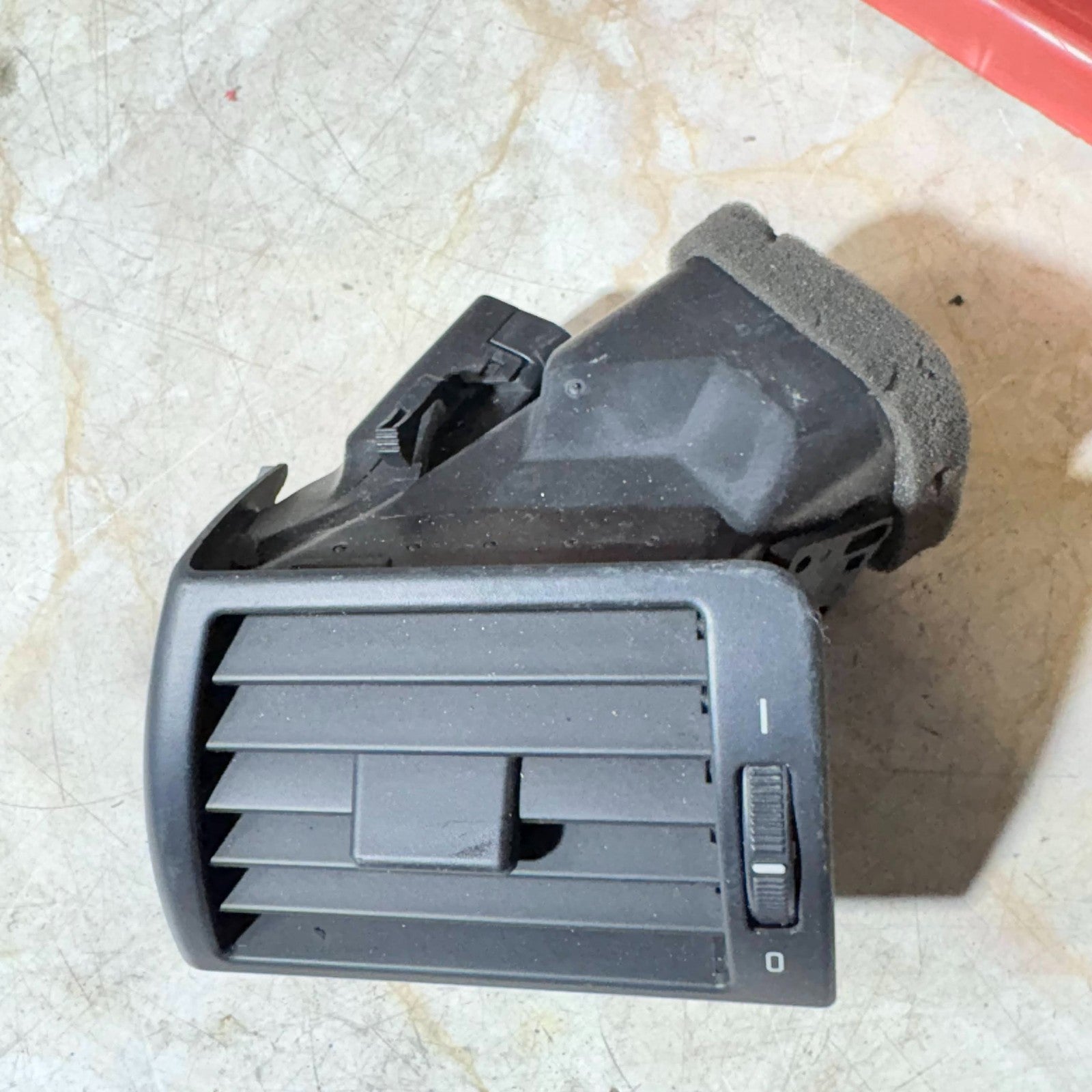 6422836189 LEFT PASSENGER SIDE VENT BMW 3 SERIES 320D