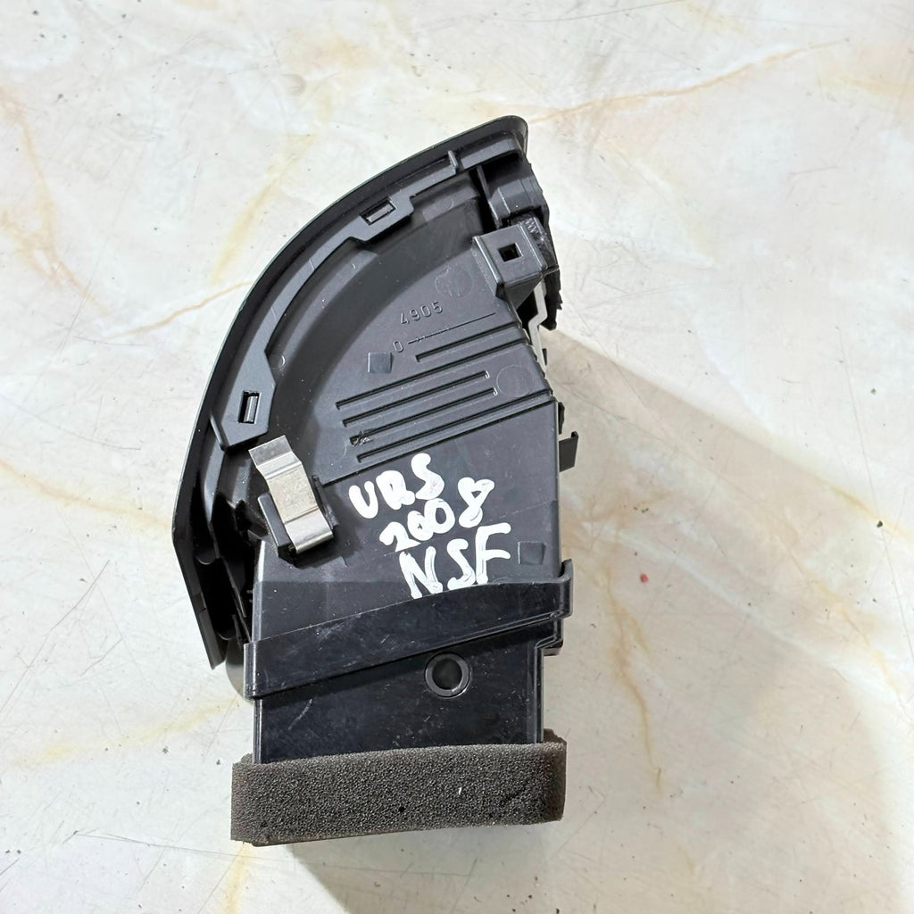 SKODA OCTAVIA VRS 2008 NSF DASH AIR VENT FRONT PASSENGER SIDE 1Z0 819 701