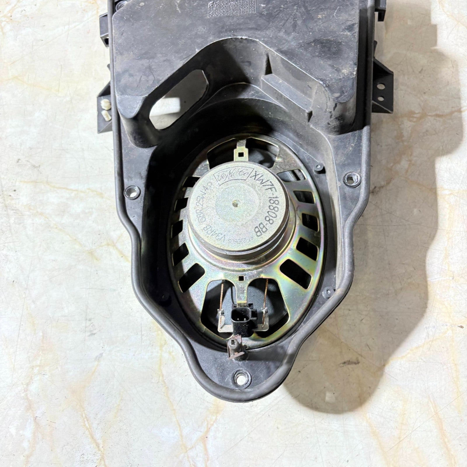 Jaguar S Type 04-06 FRONT DRIVER SIDE OFFSIDE DOOR SPEAKER XW7F-18808-BB