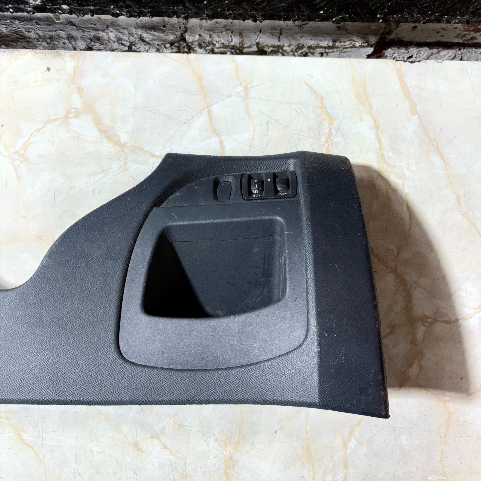 RENAULT Twingo 2007-2014 Drivers Right Lower Steering Column Cover !DOCTYPE htm