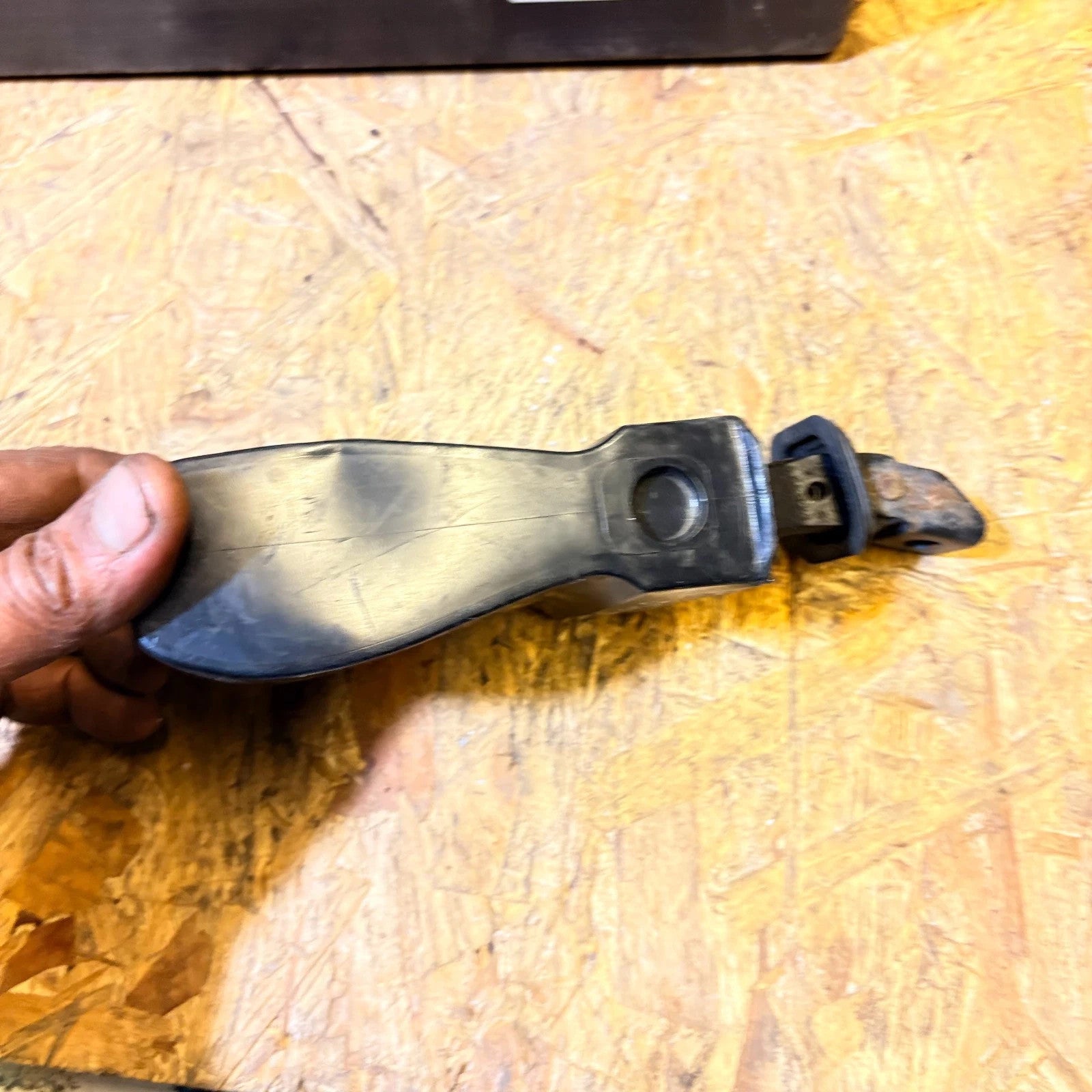 SKODA FABIA MK3 2012 NEARSIDE LEFT REAR DOOR CHECK STRAP