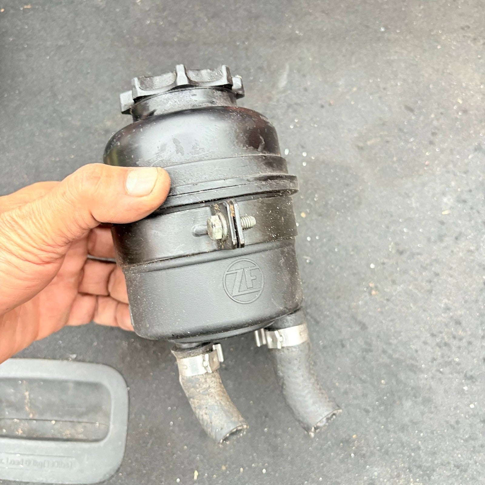 BMW 320D 05-08 E90 E91 POWER STEERING FLUID TANK BOTTLE 1097164 32.41-1 097 164