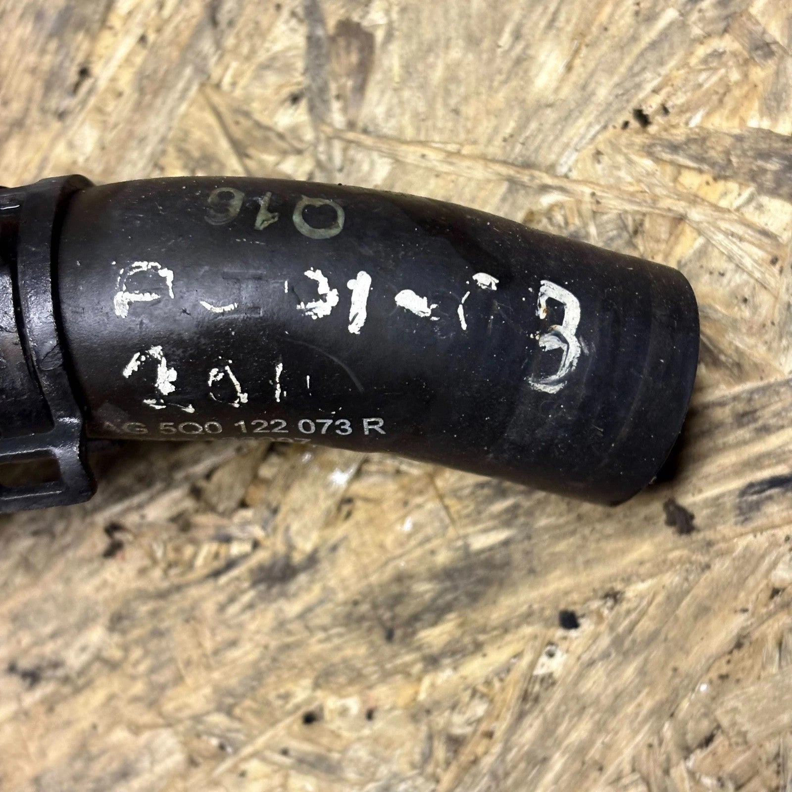 AUDI A3 8V 2013-2020 ENGINE COOLANT PIPE HOSE 5Q0122073R