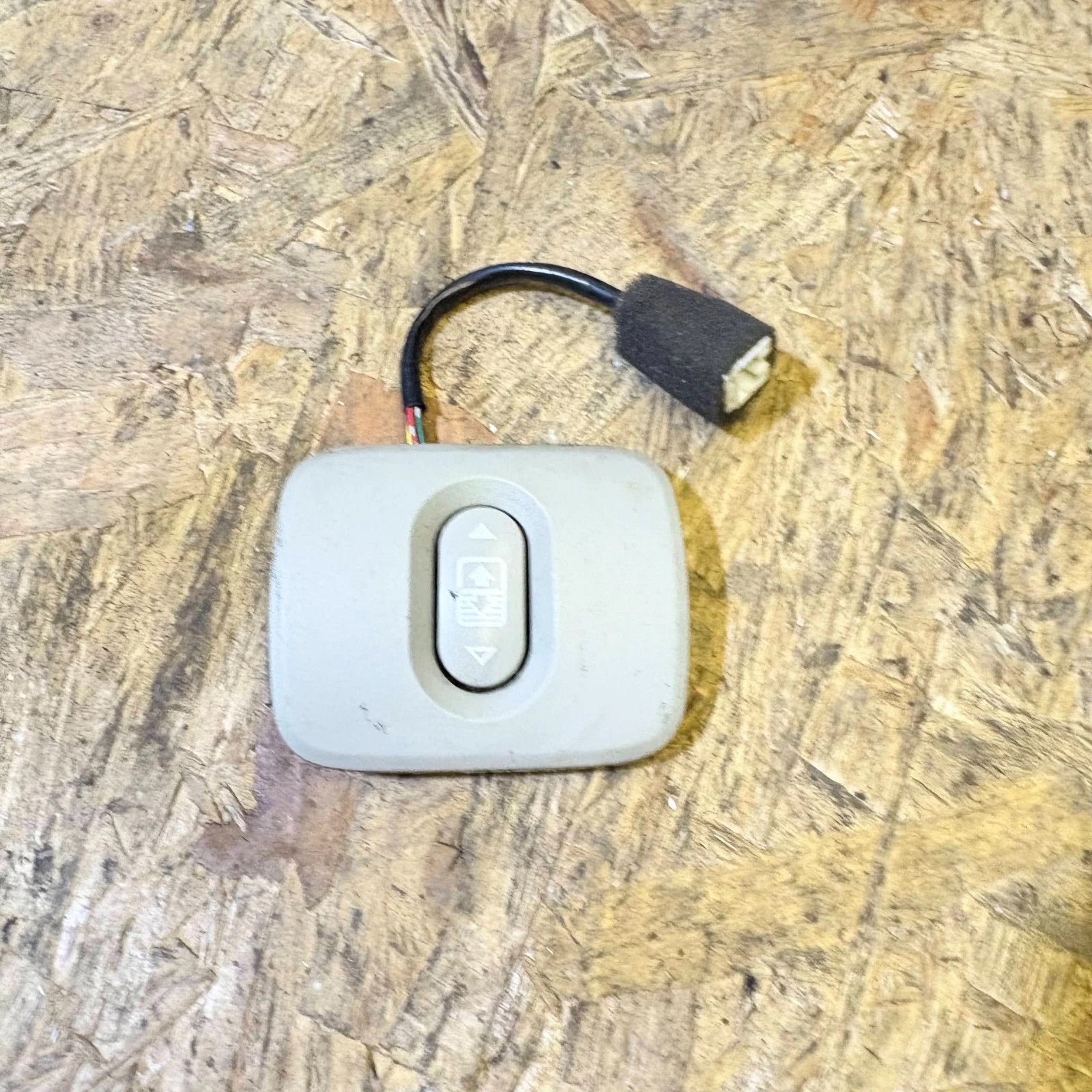 NISSAN QASHQAI J10 06-13 PANORAMIC PAN ROOF SWITCH BUTTON CONTROL
