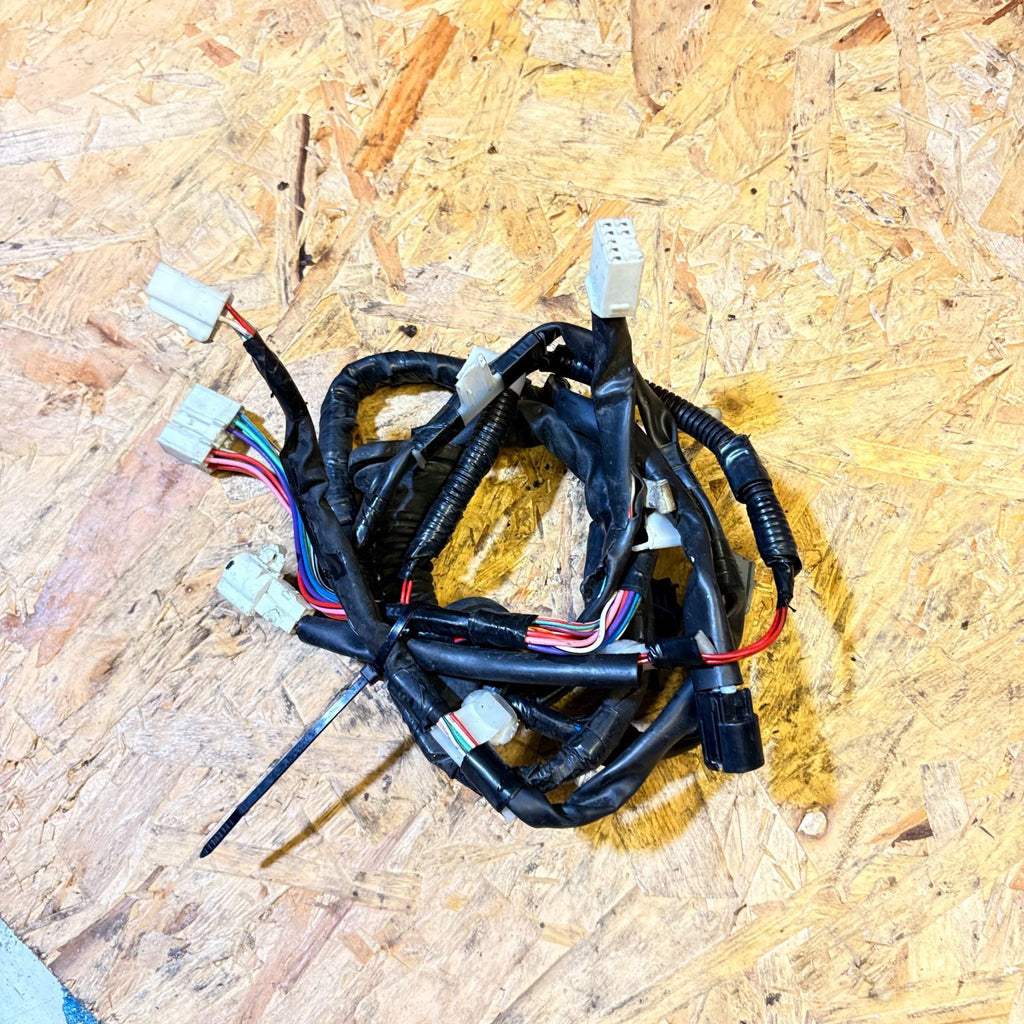 Daihatsu Sirion MK2 2009 Front right driver side door wiring loom A006642