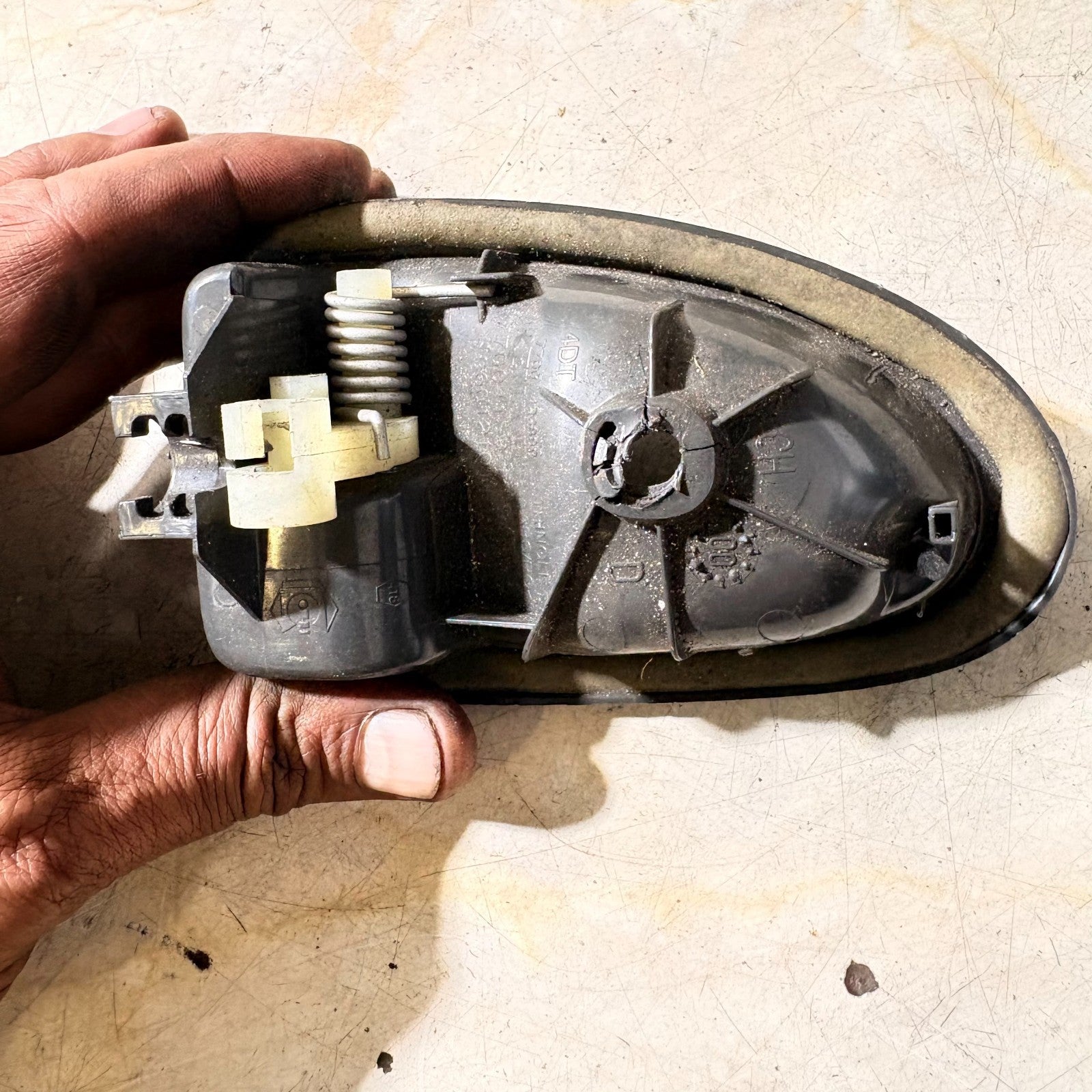 RENAULT SCENIC MK1 OSF INTERIOR DOOR HANDLE 7700415975 1999-2003