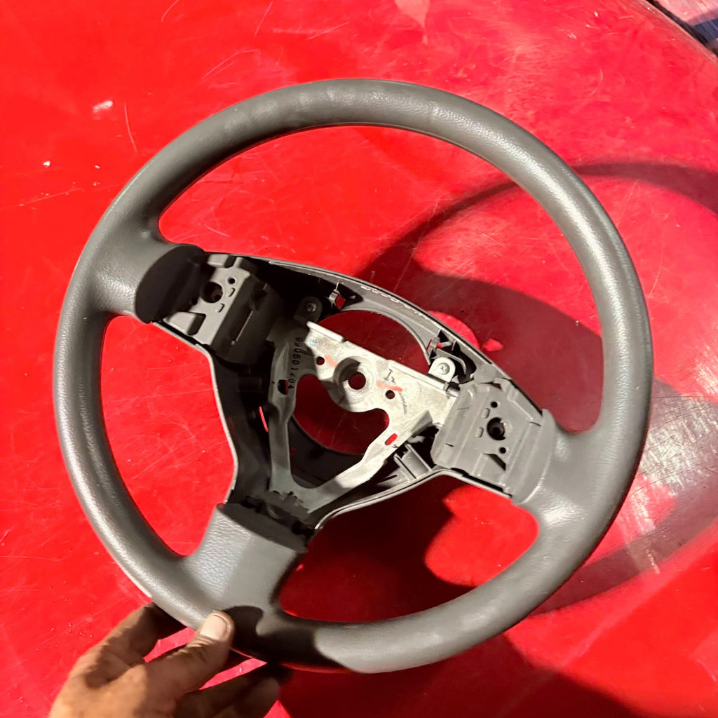 608644700B Sport Steering Wheel for NISSAN PIXO