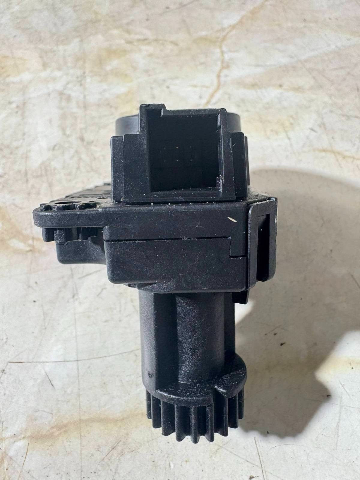 CITROEN C4 CACTUS 2014-18 HEATER FLAP MOTOR Z5509001